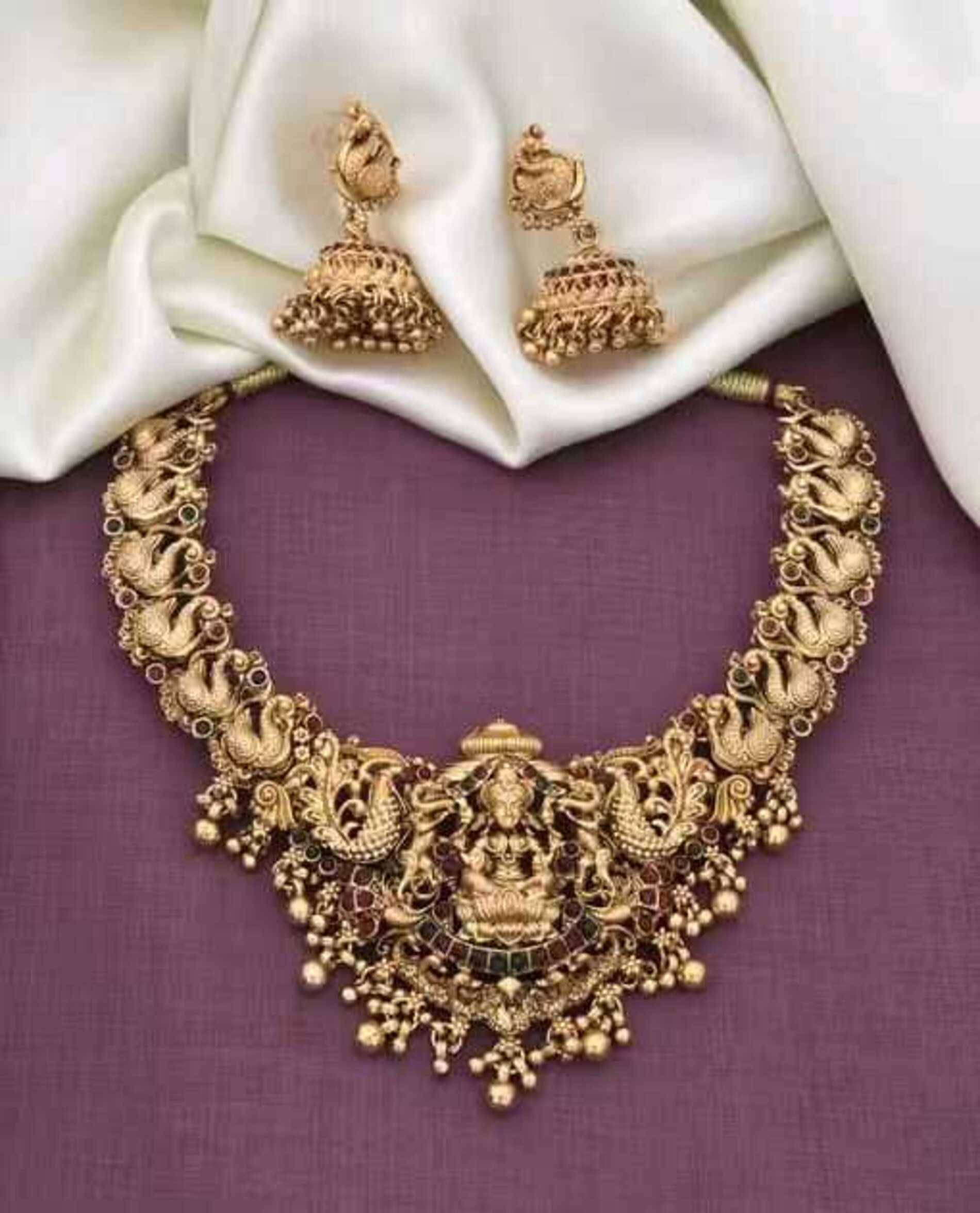     			Pamadhya Multicolor Copper Necklace Set ( Pack of 1 )