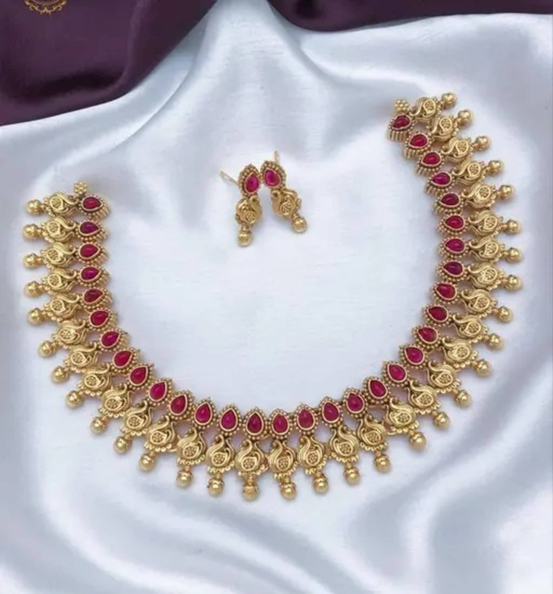     			Pamadhya Red Copper Necklace Set ( Pack of 1 )