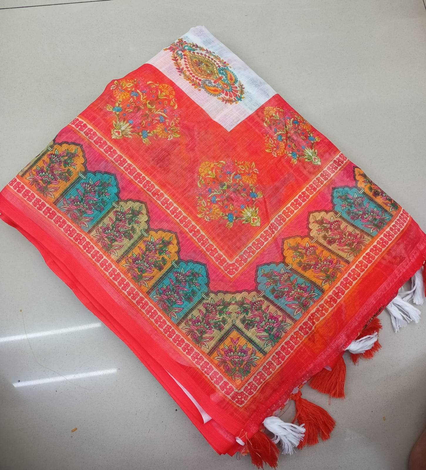 GOPI SAREE Linen Printed Maheshwari Saree With Unstitched Blouse Piece ( Orange ) GOPI SAREE Linen Printed Maheshwari Saree With Unstitched Blouse Piece ( Orange )
