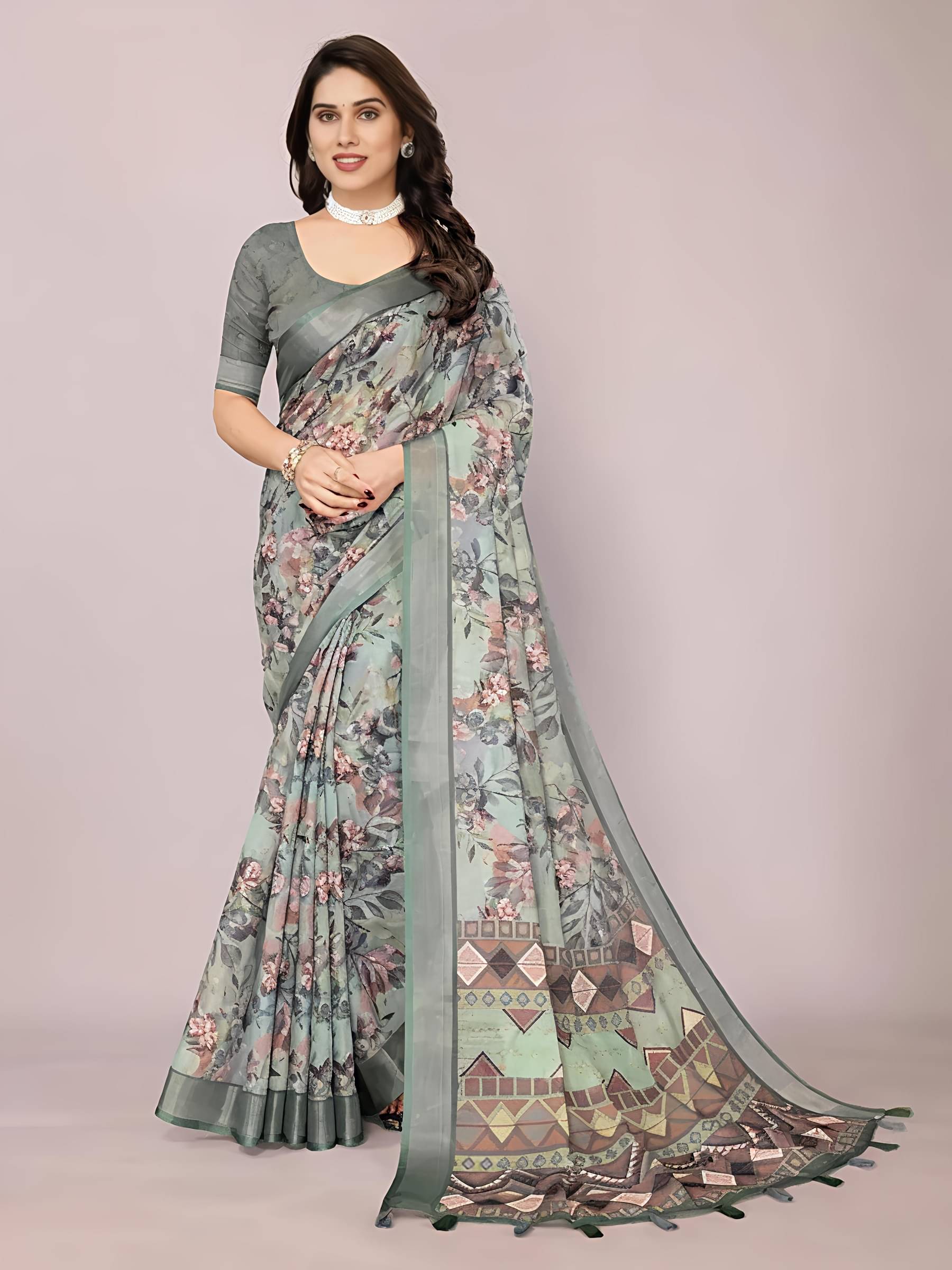 Grubstaker Linen Self Design Regular Saree With Unstitched Blouse Piece ( Green ) Grubstaker Linen Self Design Regular Saree With Unstitched Blouse Piece ( Green )