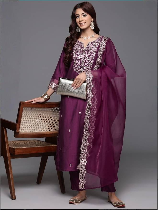     			SAREEKART FAB Women Chanderi Embroidered A-line Kurti With Pants ( Wine )