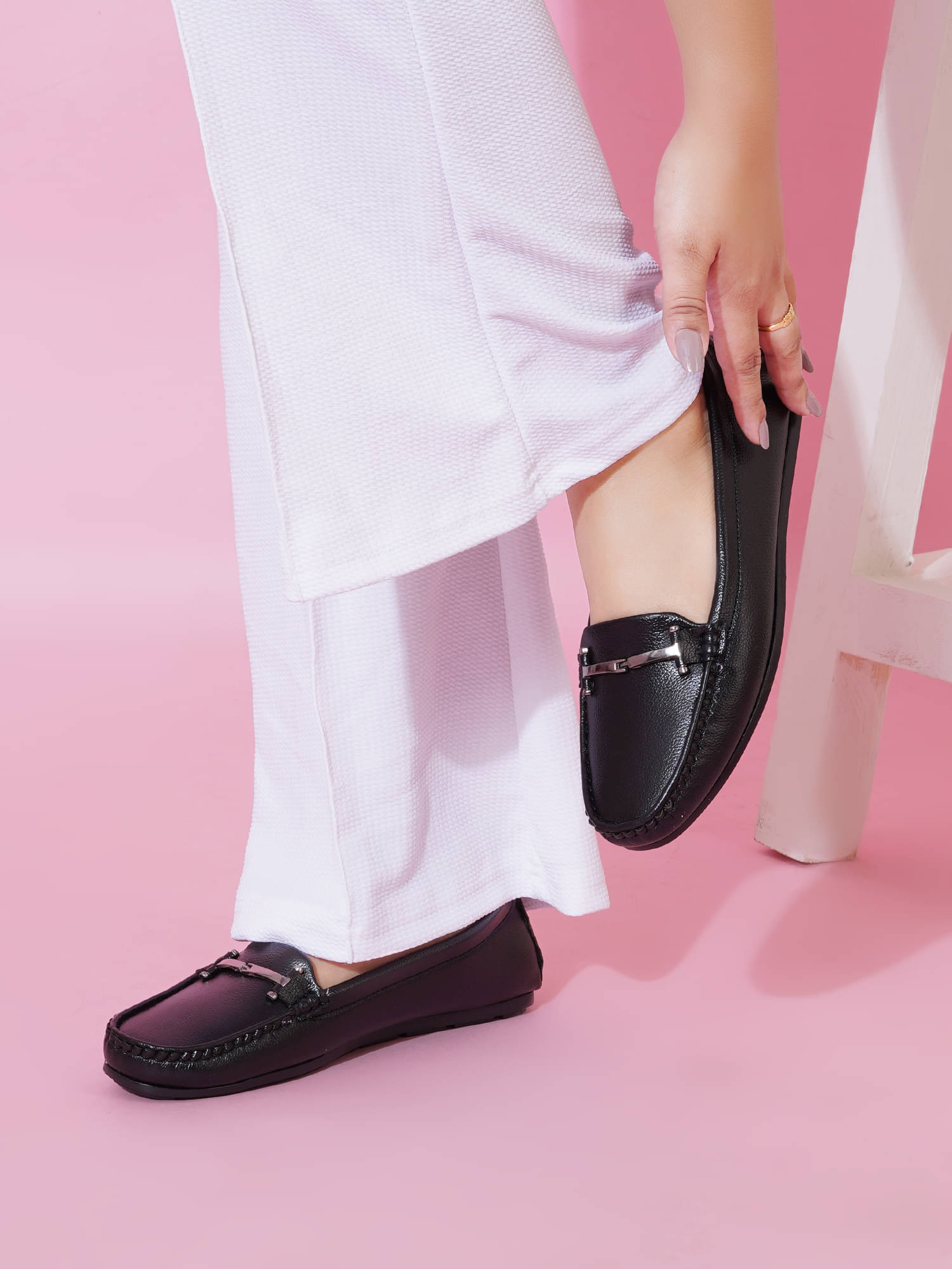     			Shoetopia Black Women's Loafers