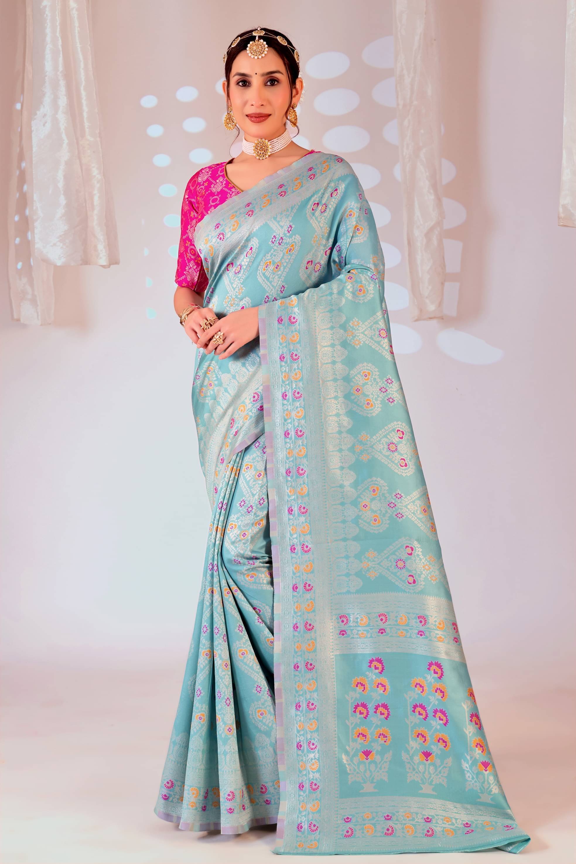     			Suali Art Silk Solid Regular Saree With Unstitched Blouse Piece ( Sky Blue )