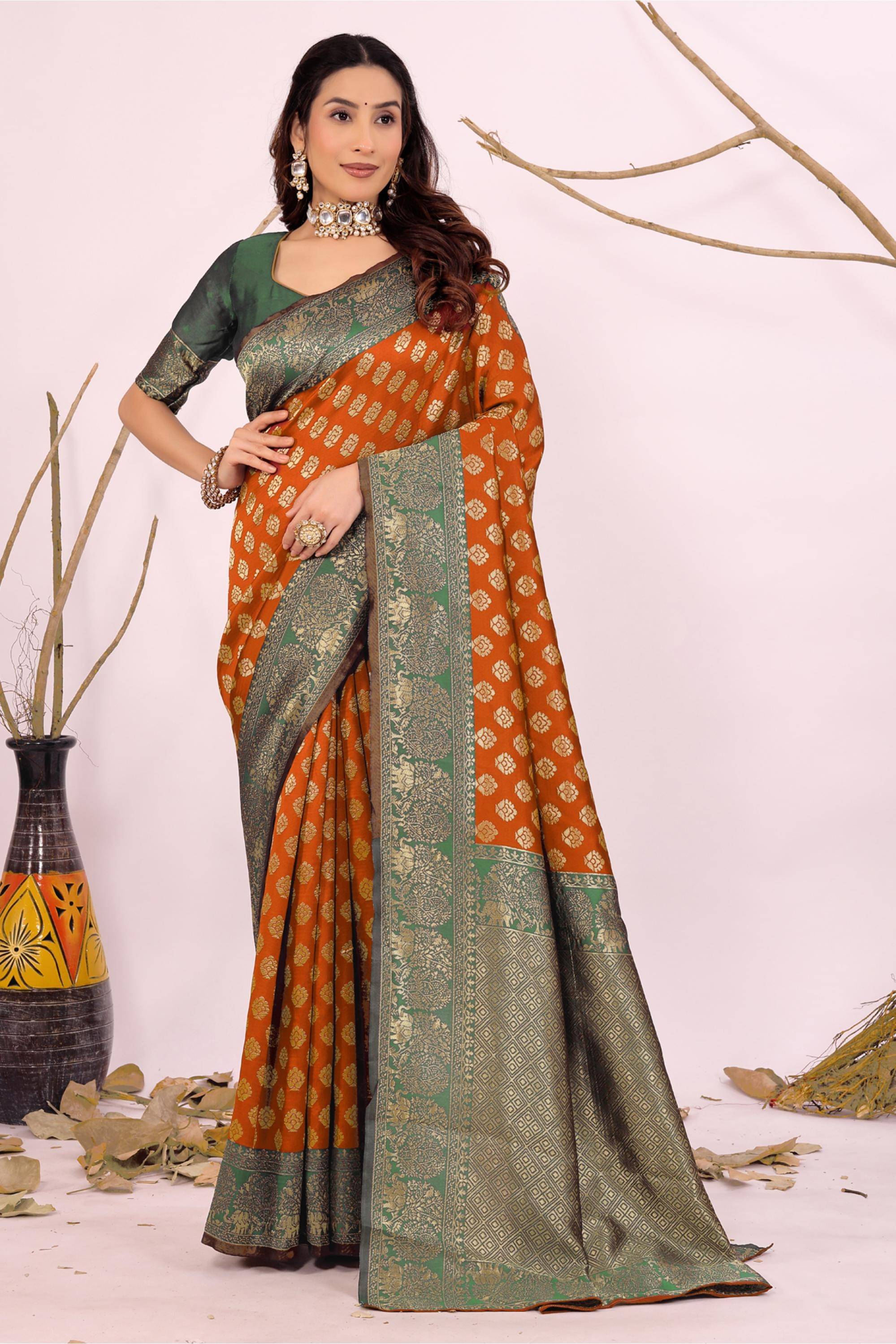     			Suali Silk Embellished Regular Saree With Unstitched Blouse Piece ( Orange )