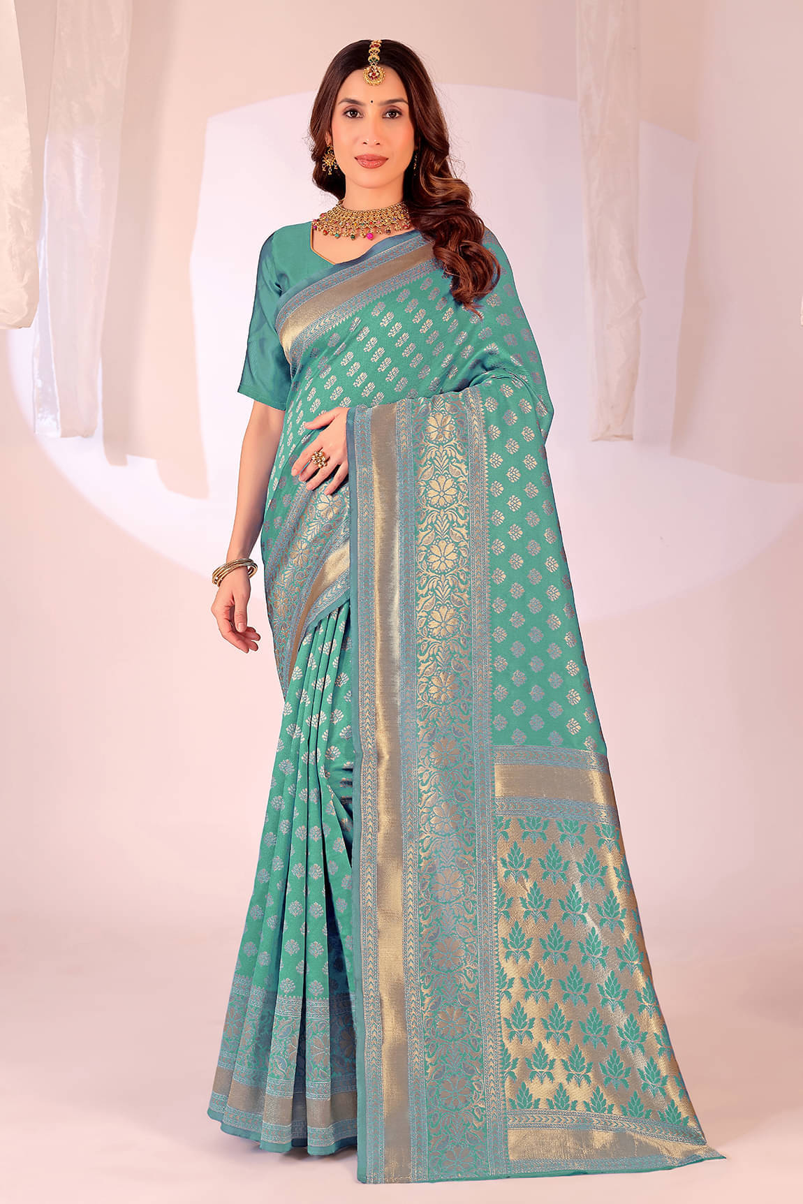 Suntex Art Silk Woven Regular Saree With Unstitched Blouse Piece ( Green ) Suntex Art Silk Woven Regular Saree With Unstitched Blouse Piece ( Green )