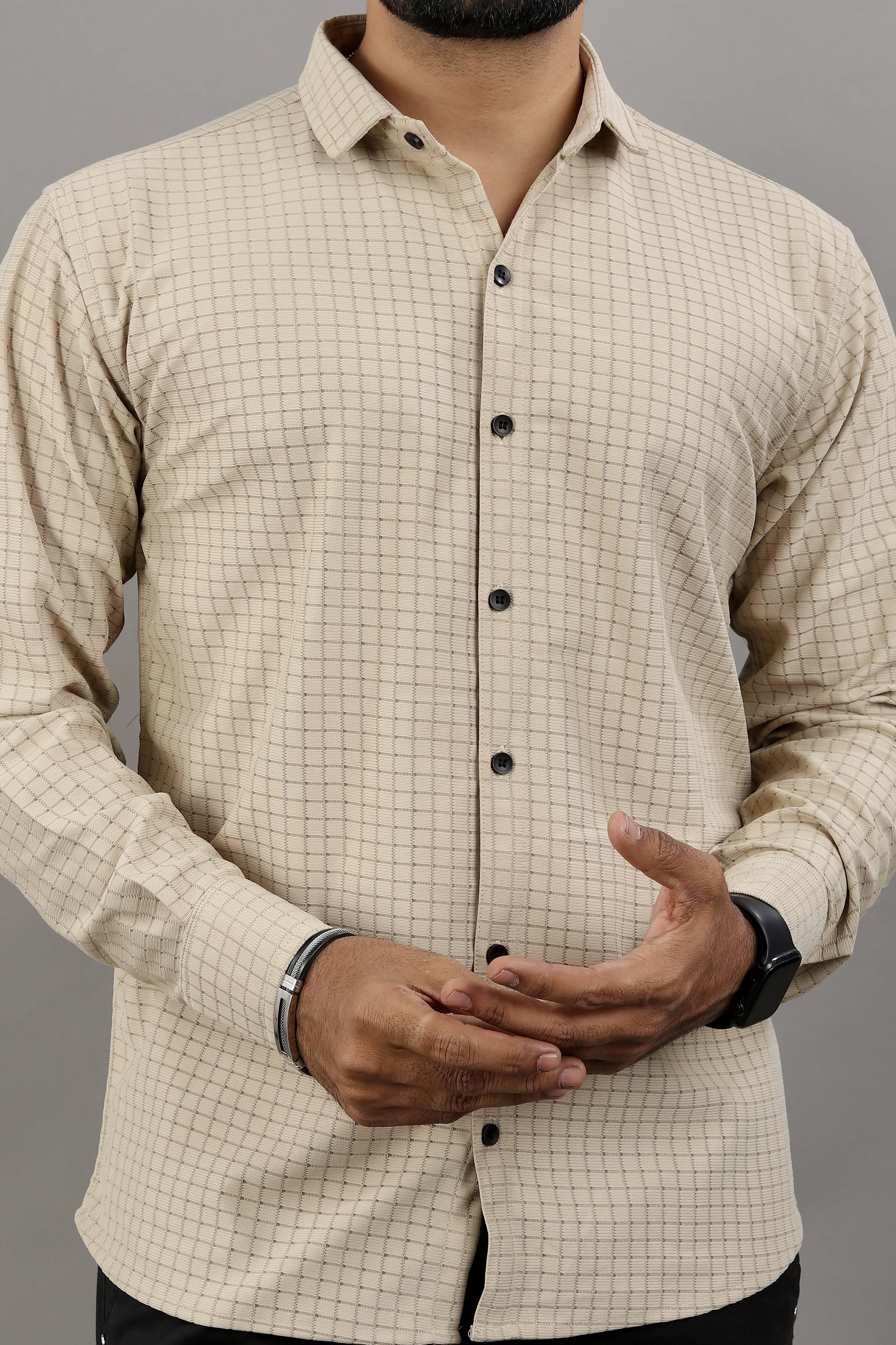     			UPQUEDS Poly Cotton Regular Fit Self Design Full Sleeves Men's Casual Shirt - Beige ( Pack of 1 )