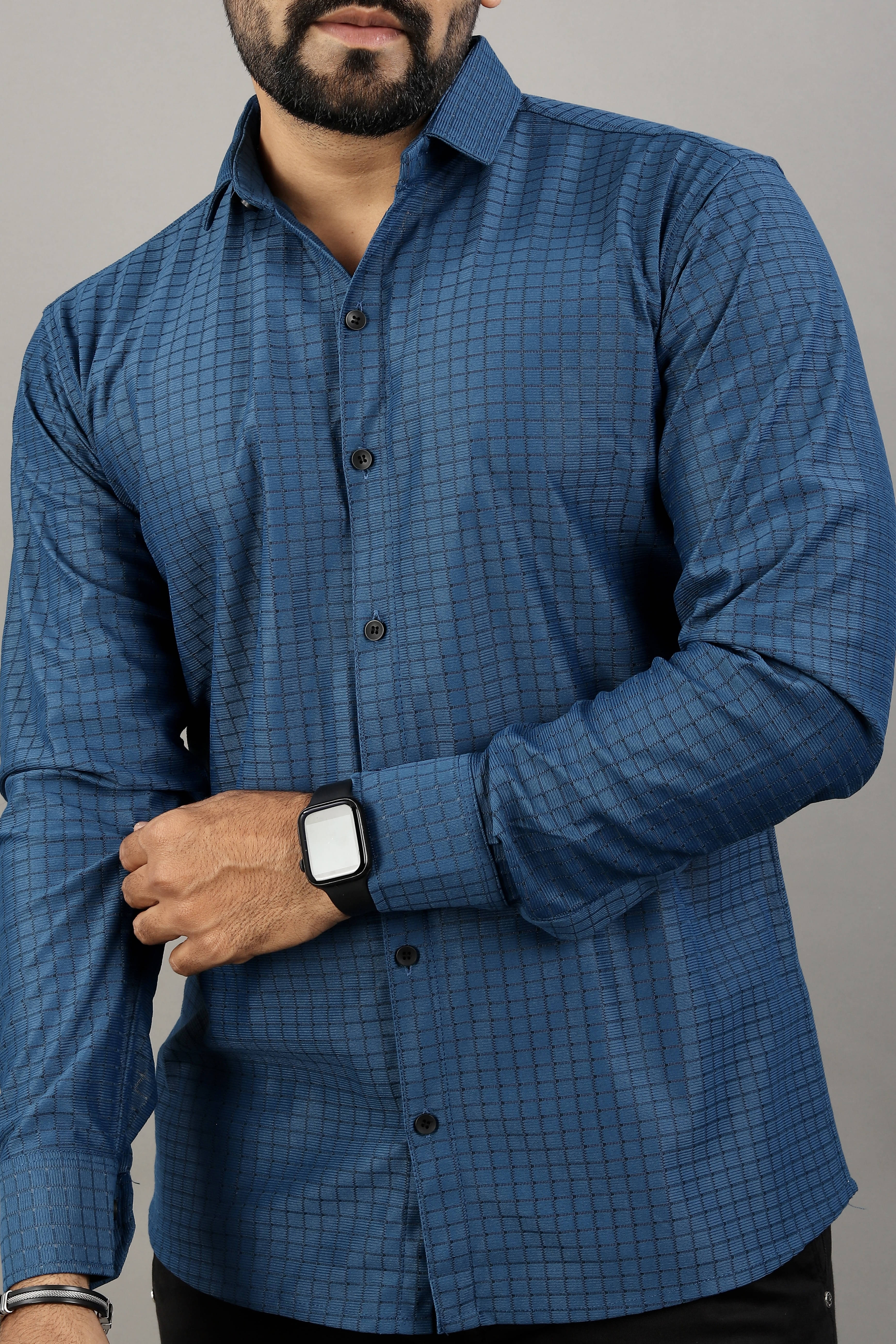 UPQUEDS Poly Cotton Regular Fit Self Design Full Sleeves Men's Casual Shirt - Green ( Pack of 1 ) UPQUEDS Poly Cotton Regular Fit Self Design Full Sleeves Men's Casual Shirt - Green ( Pack of 1 )