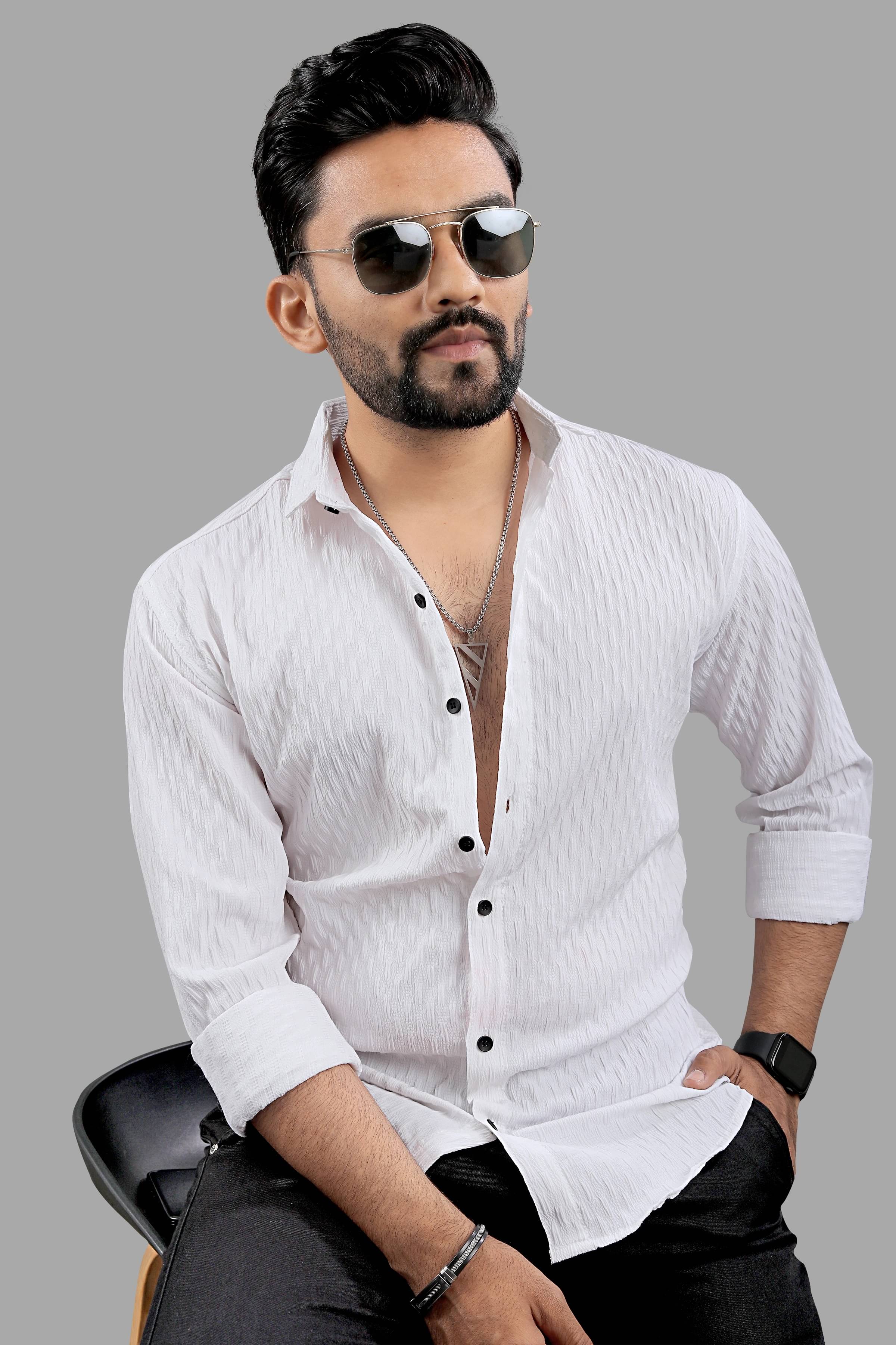     			UPQUEDS Polyester Regular Fit Self Design Full Sleeves Men's Casual Shirt - Cream ( Pack of 1 )