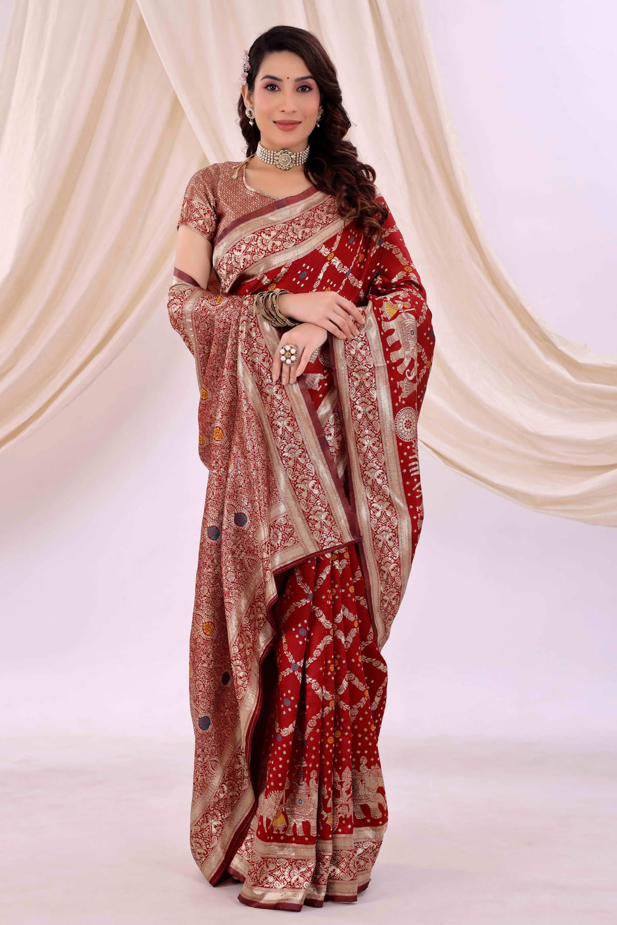     			Vkaran Silk Embellished Regular Saree With Unstitched Blouse Piece ( Maroon )