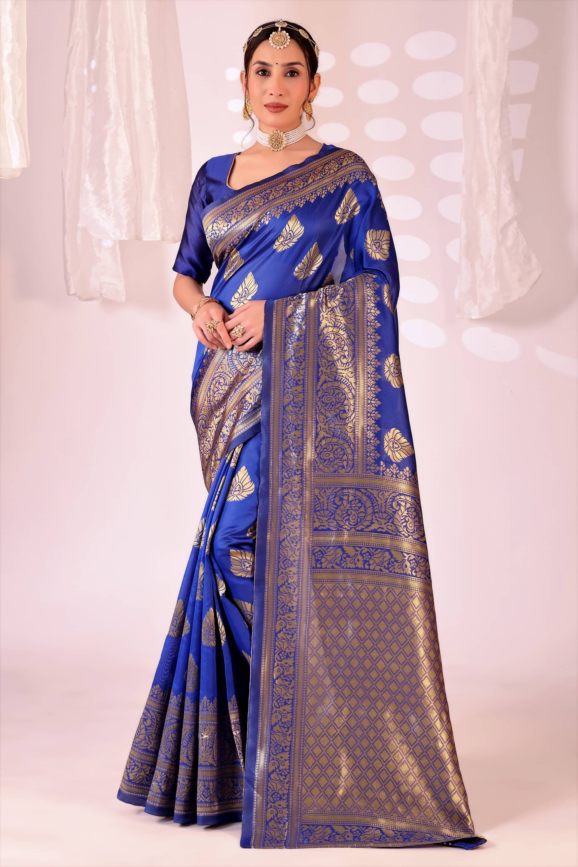 YUGAVEERAA Art Silk Solid Regular Saree With Unstitched Blouse Piece ( Blue ) YUGAVEERAA Art Silk Solid Regular Saree With Unstitched Blouse Piece ( Blue )