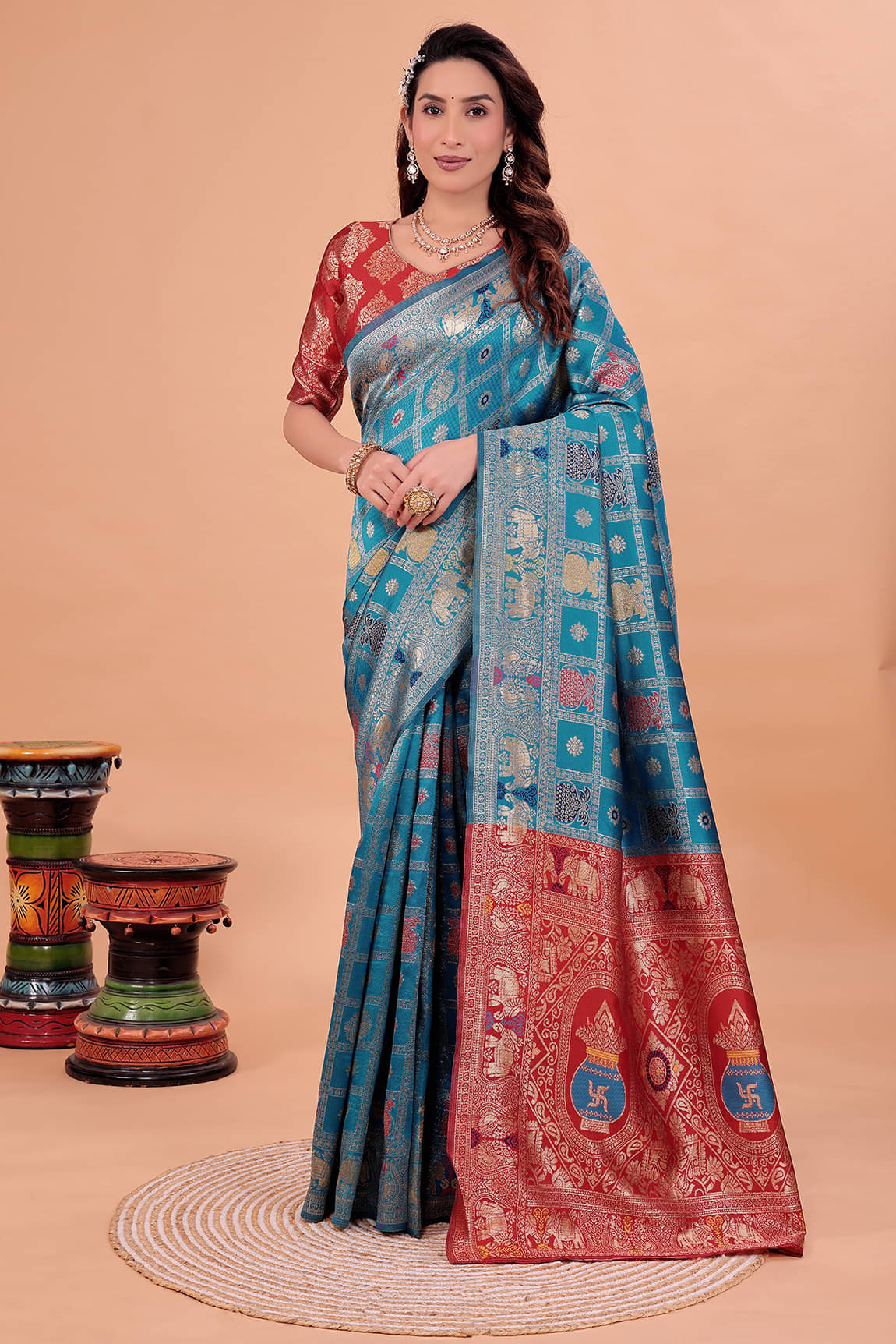     			YUGAVEERAA Art Silk Solid Regular Saree With Unstitched Blouse Piece ( Sky Blue )