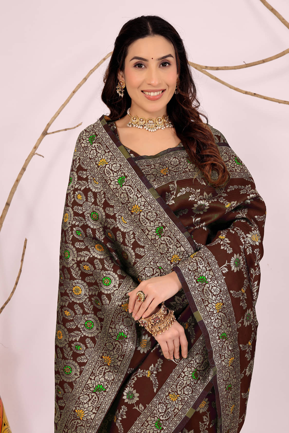     			YUGAVEERAA Art Silk Solid Regular Saree With Unstitched Blouse Piece ( Brown )