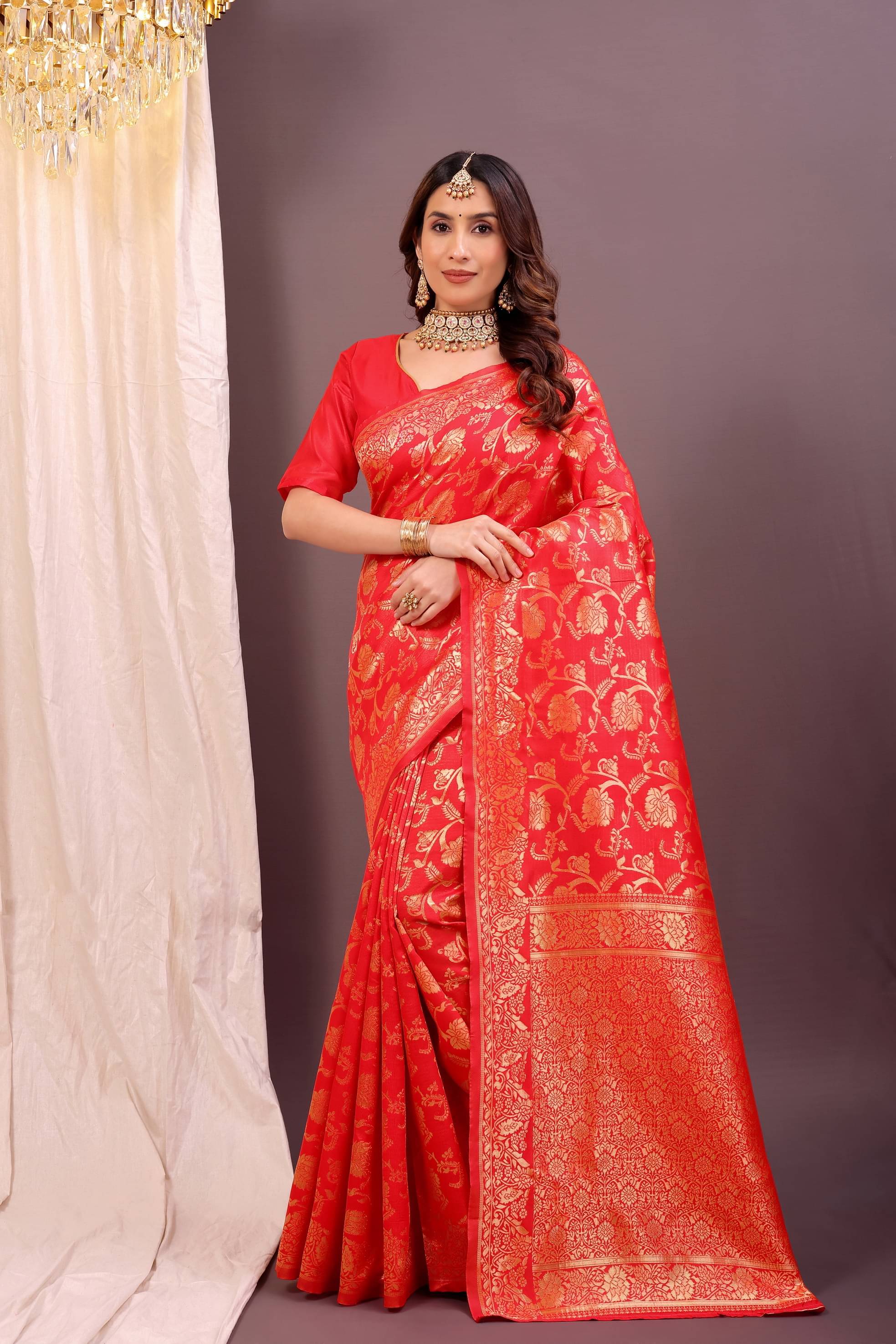 YUGAVEERAA Art Silk Woven Regular Saree With Unstitched Blouse Piece ( Red ) YUGAVEERAA Art Silk Woven Regular Saree With Unstitched Blouse Piece ( Red )