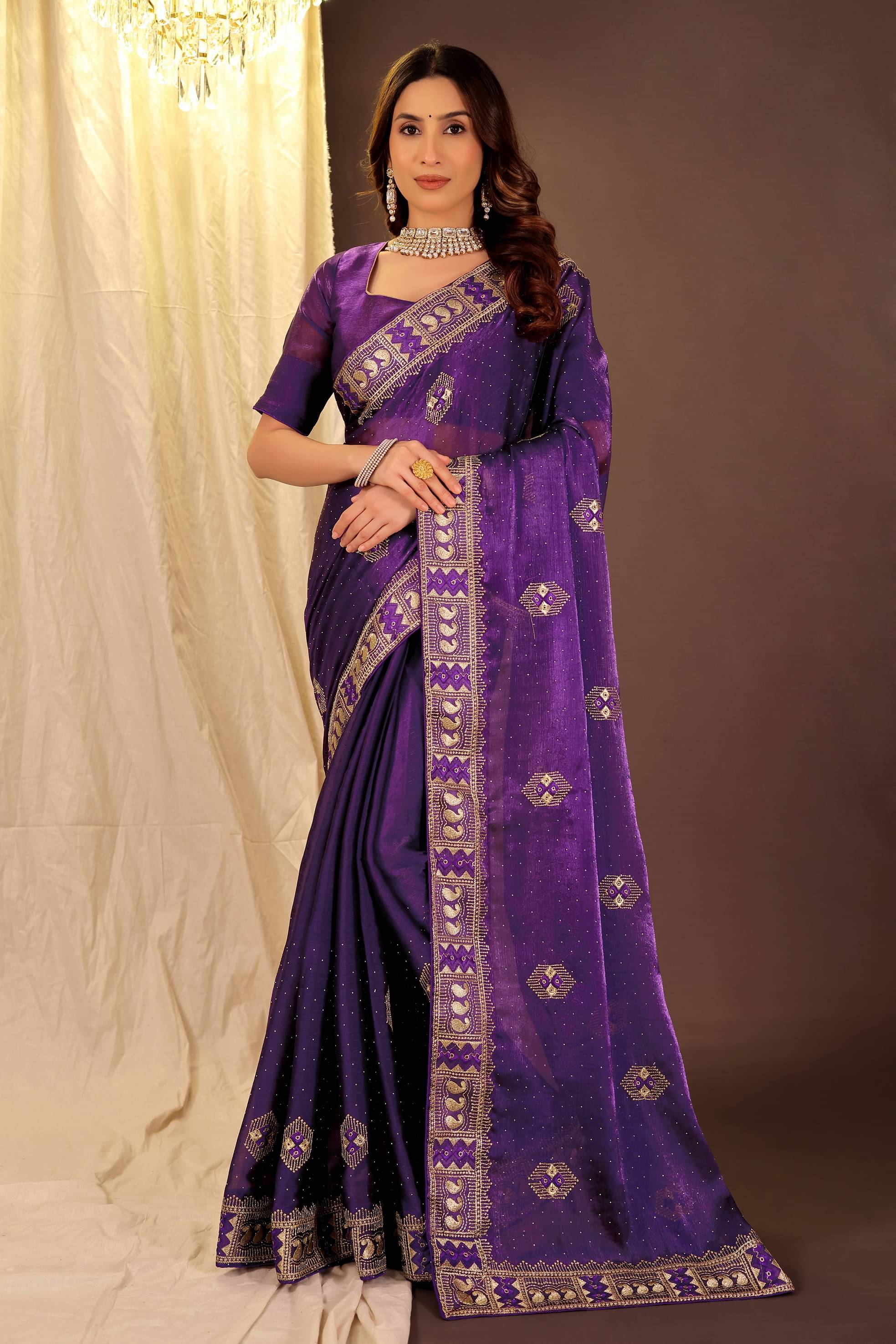     			YUGAVEERAA Organza Embellished Regular Saree With Unstitched Blouse Piece ( Purple )
