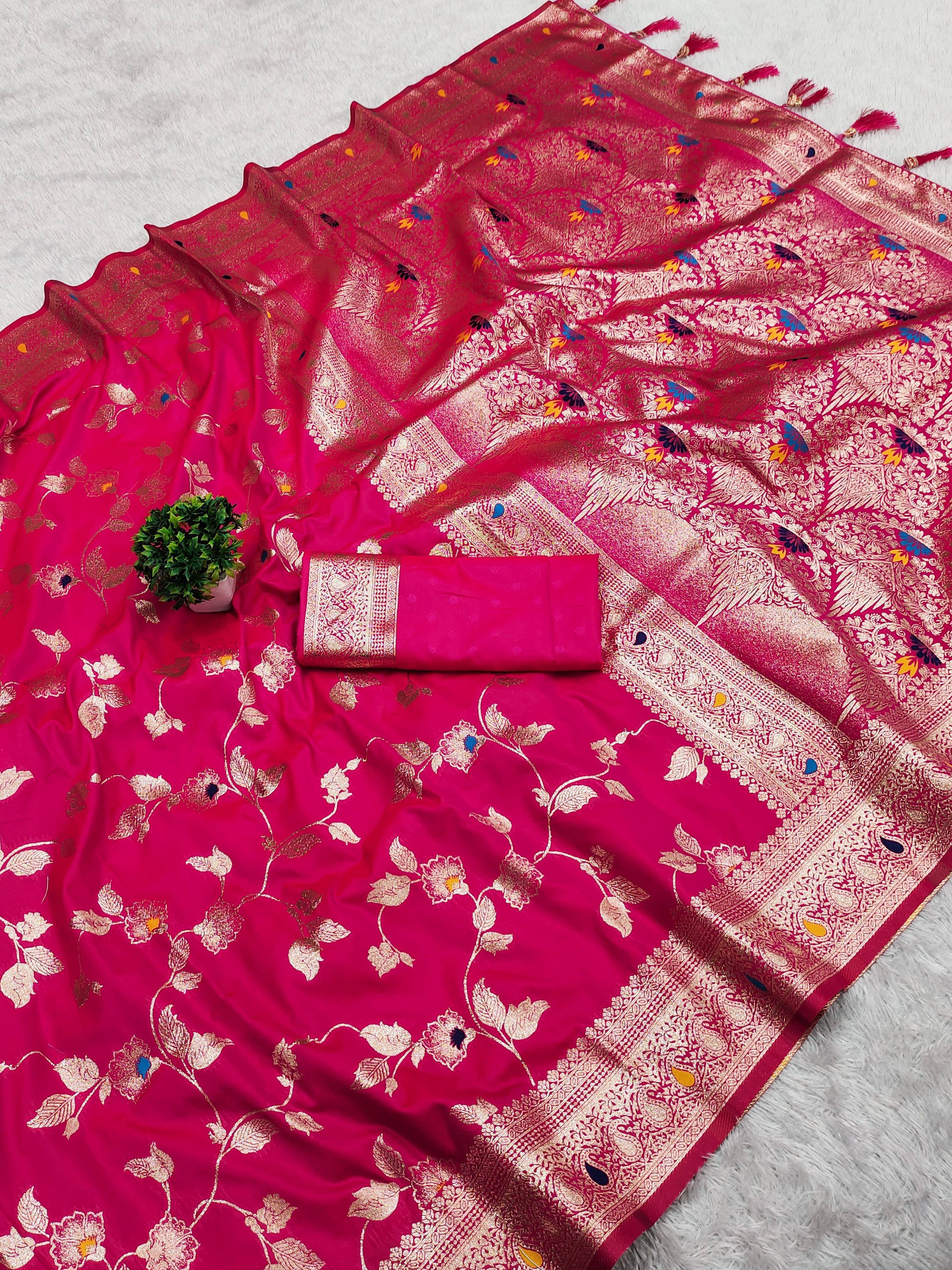 YUGAVEERAA Silk Woven Regular Saree With Unstitched Blouse Piece ( Rani ) YUGAVEERAA Silk Woven Regular Saree With Unstitched Blouse Piece ( Rani )