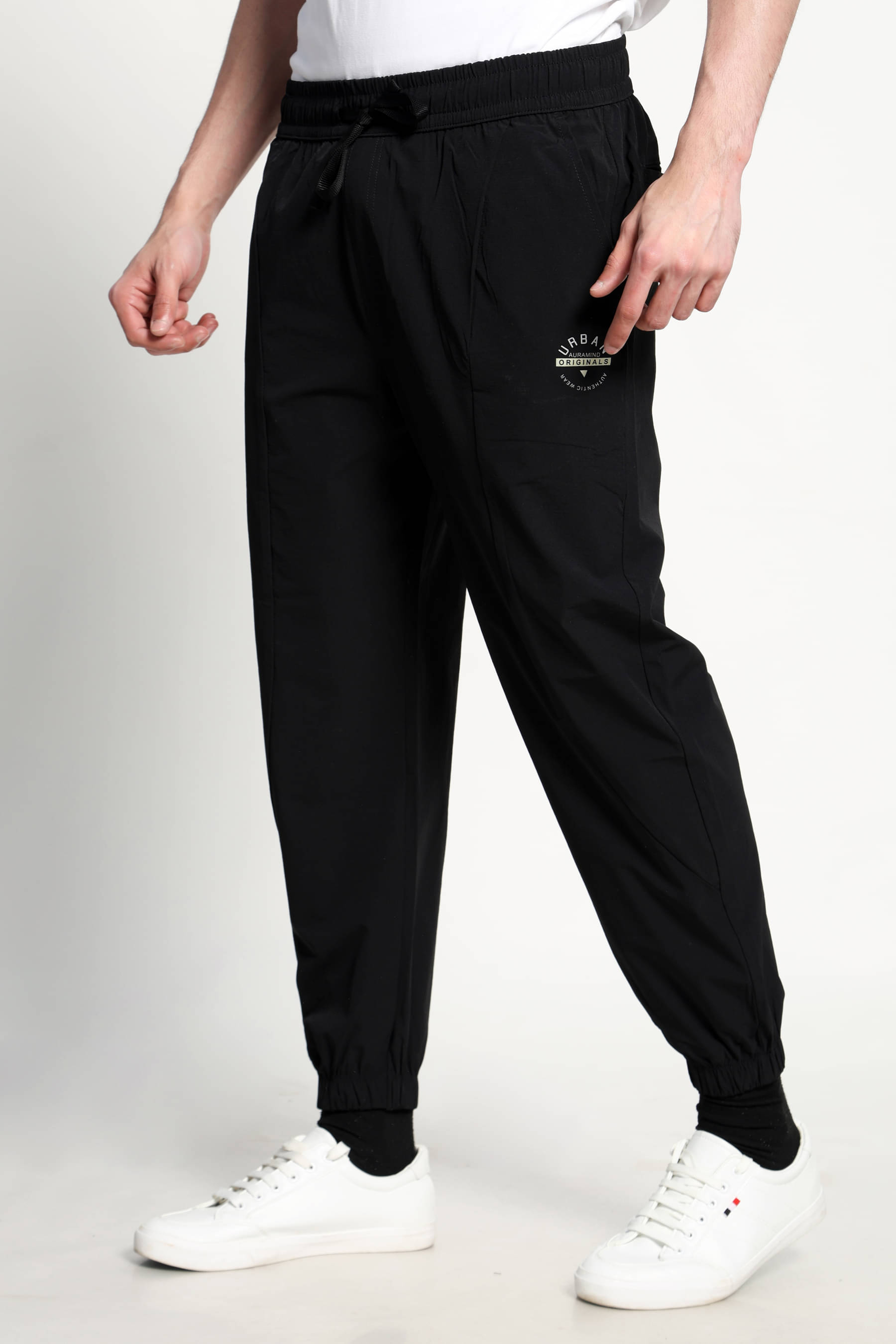 AURAMIND Black Nylon Men's Trackpants ( Pack of 1 ) AURAMIND Black Nylon Men's Trackpants ( Pack of 1 )