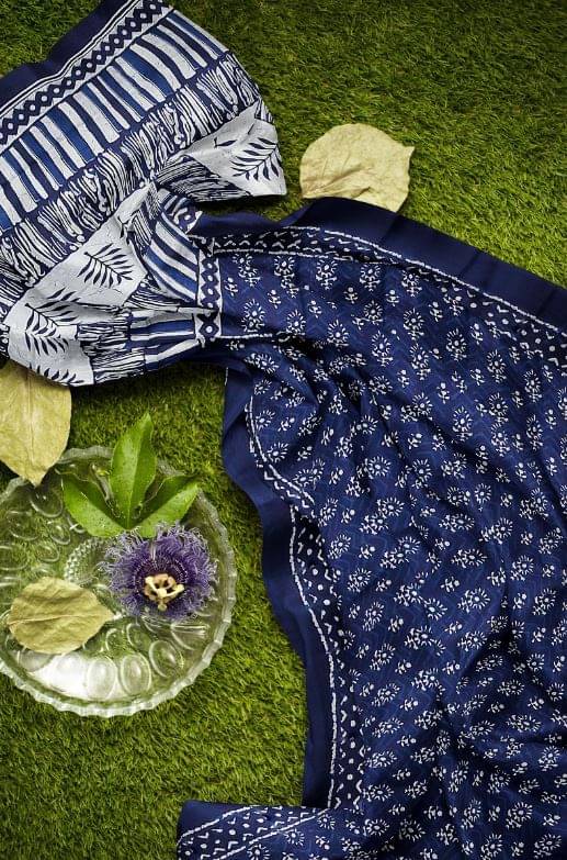     			DHIMS TOGGERY Cotton Printed Regular Saree With Unstitched Blouse Piece ( Blue )