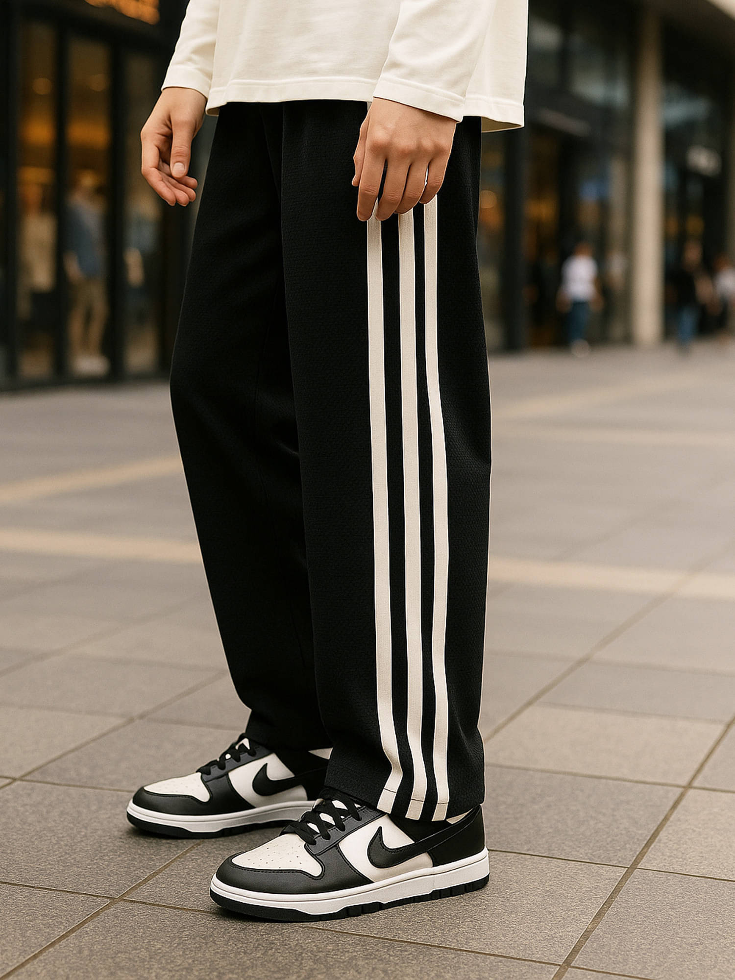 JUMP CUTS Black Polyester Men's Trackpants ( Pack of 1 )     			JUMP CUTS Black Polyester Men's Trackpants ( Pack of 1 )