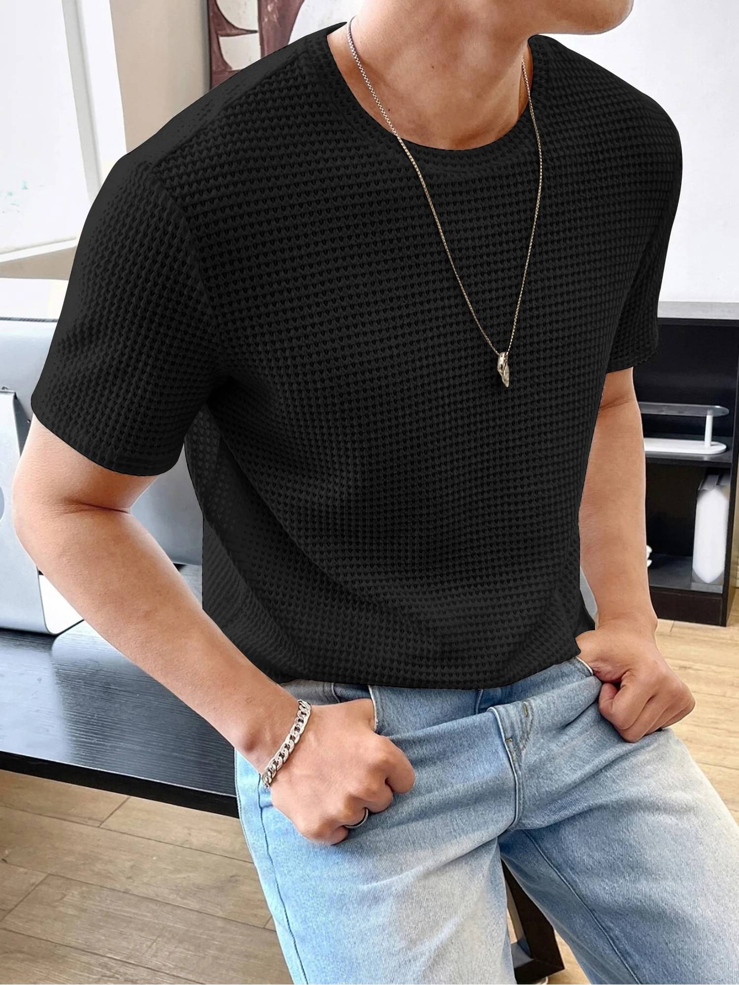     			JUMP CUTS Men Polyester Slim Fit Self Design T-Shirt ( Black )