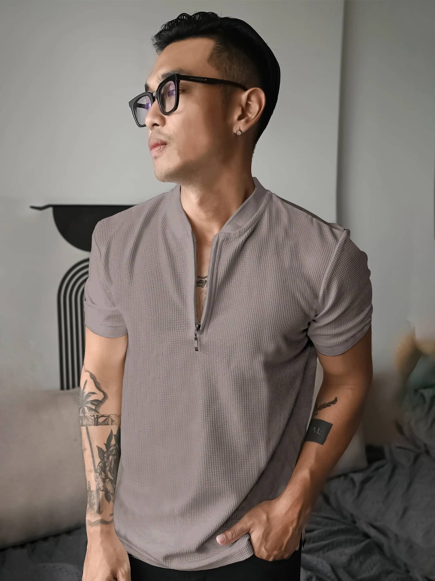     			JUMP CUTS Men Polyester Slim Fit Solid T-Shirt ( Brown )
