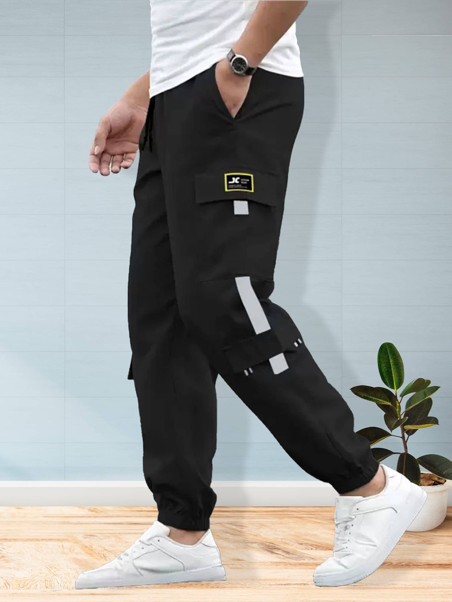     			JUMP CUTS Regular Pleated Men's Cargos - Black ( Pack of 1 )
