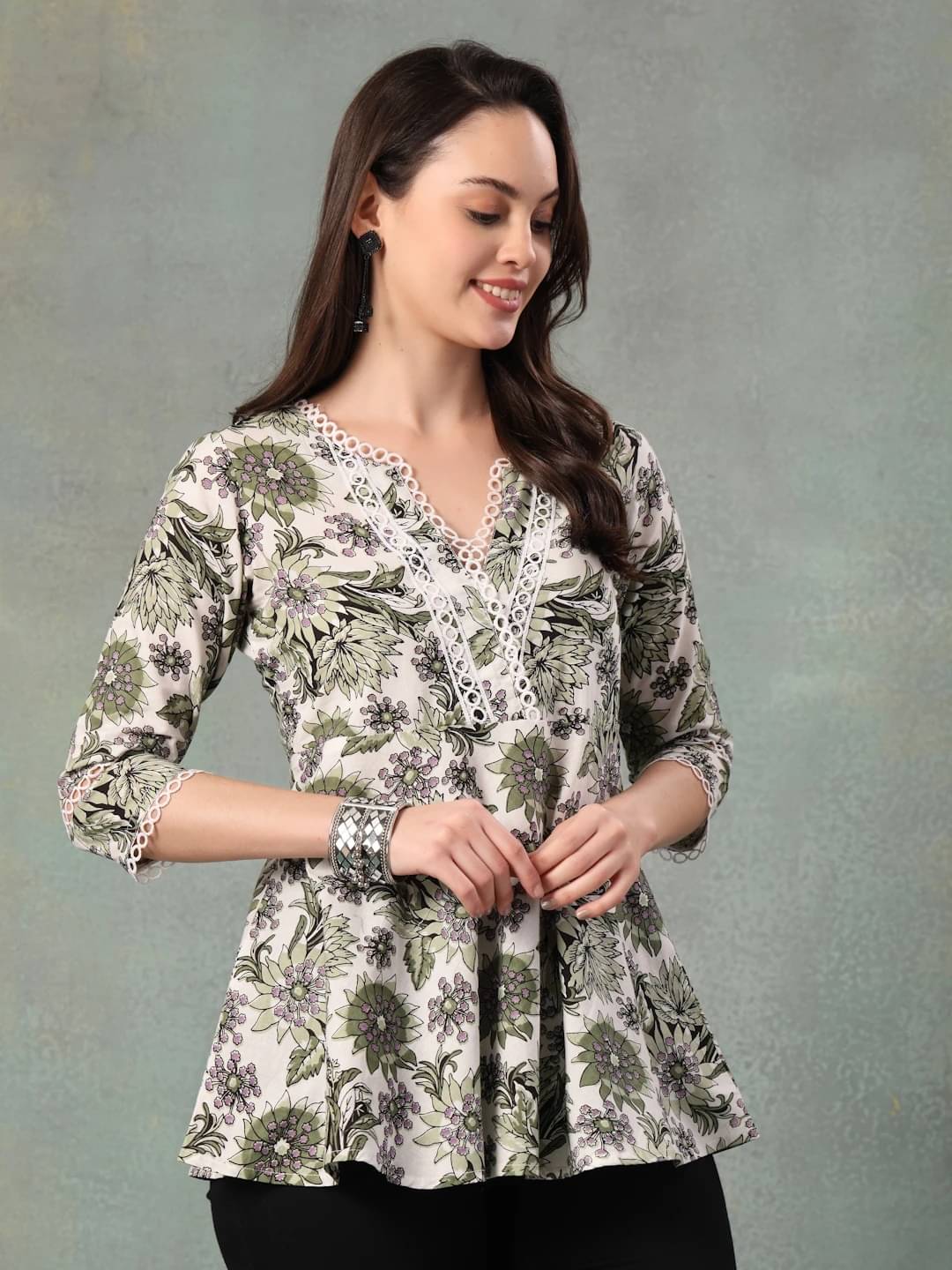     			SEVEN FLOWER Women's Cotton Peplum Top ( Green )