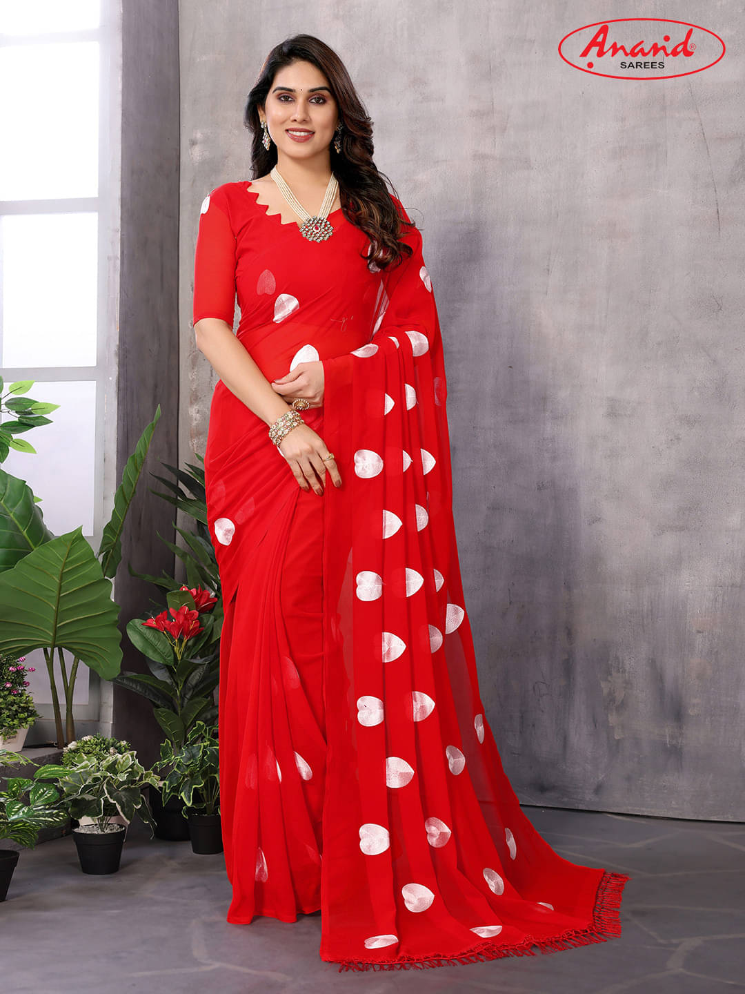 ANAND SAREES Chiffon Embroidered Regular Saree With Unstitched Blouse Piece ( Red ) ANAND SAREES Chiffon Embroidered Regular Saree With Unstitched Blouse Piece ( Red )