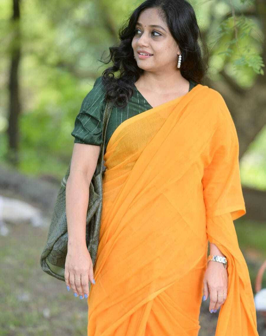     			ANAND SAREES Chiffon Solid Regular Saree With Unstitched Blouse Piece ( Yellow )