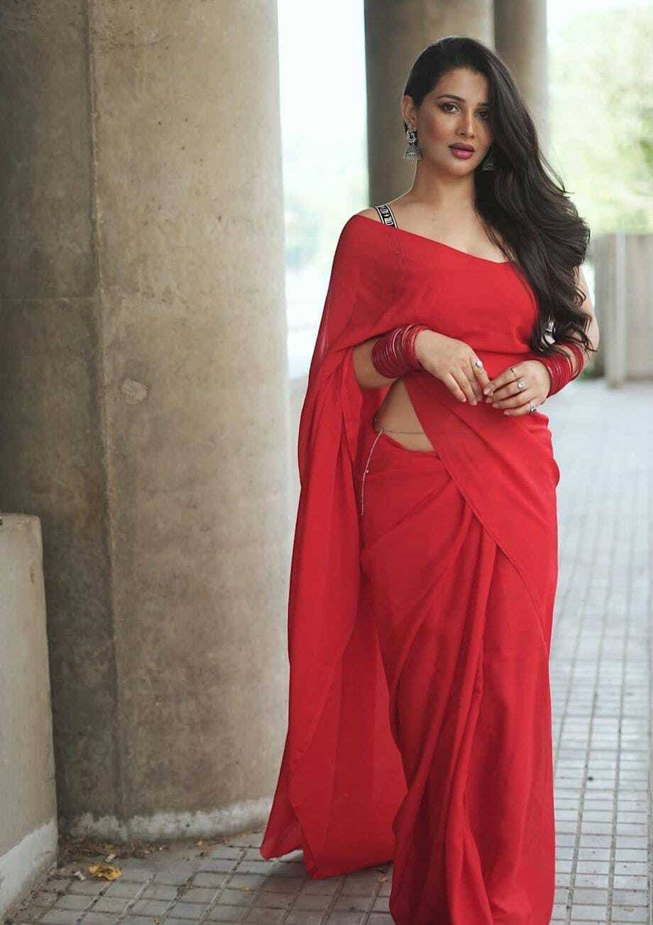     			ANAND SAREES Chiffon Solid Regular Saree With Unstitched Blouse Piece ( Red )