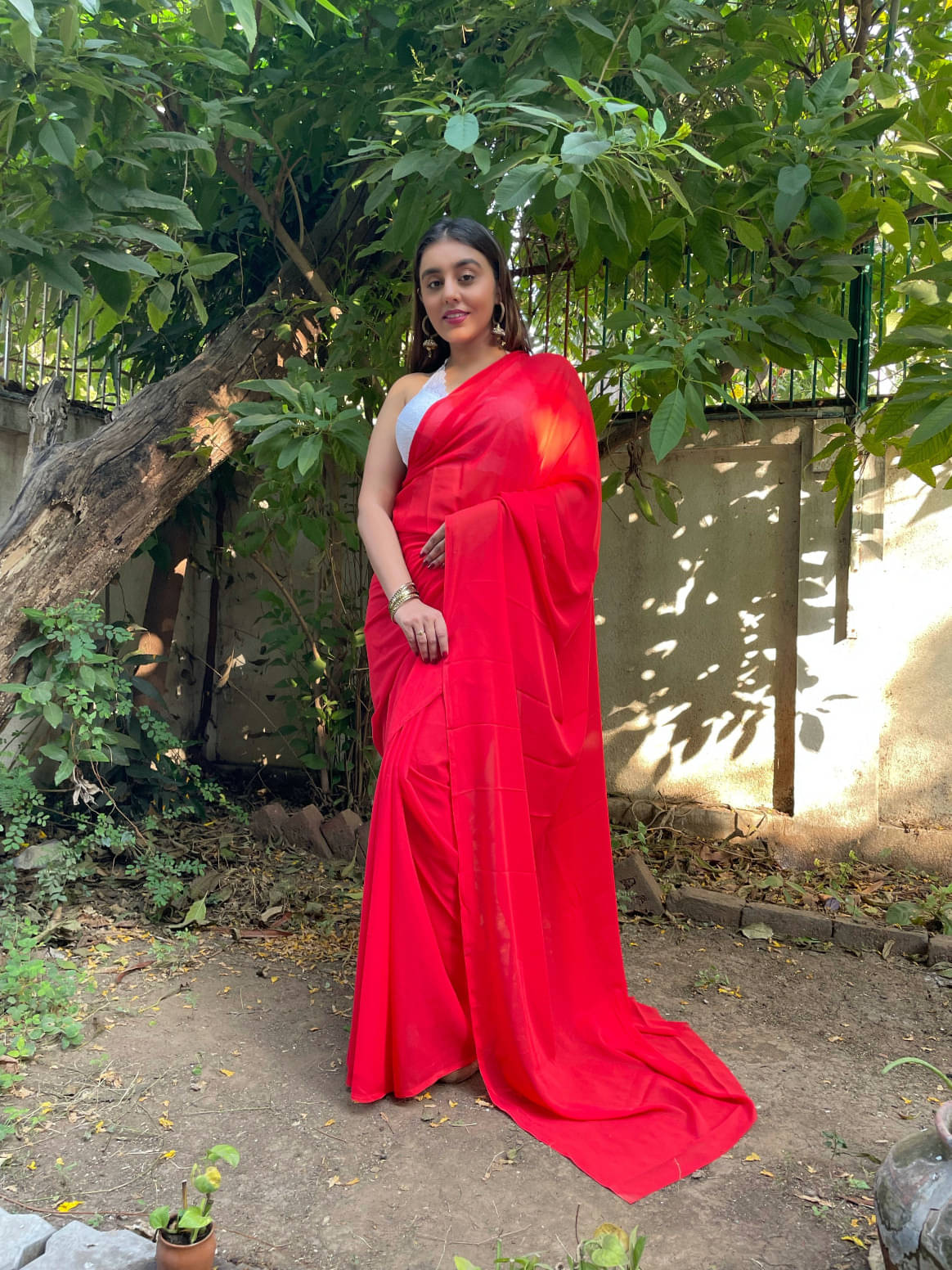 ANAND SAREES Georgette Dyed Regular Saree With Unstitched Blouse Piece ( Red ) ANAND SAREES Georgette Dyed Regular Saree With Unstitched Blouse Piece ( Red )
