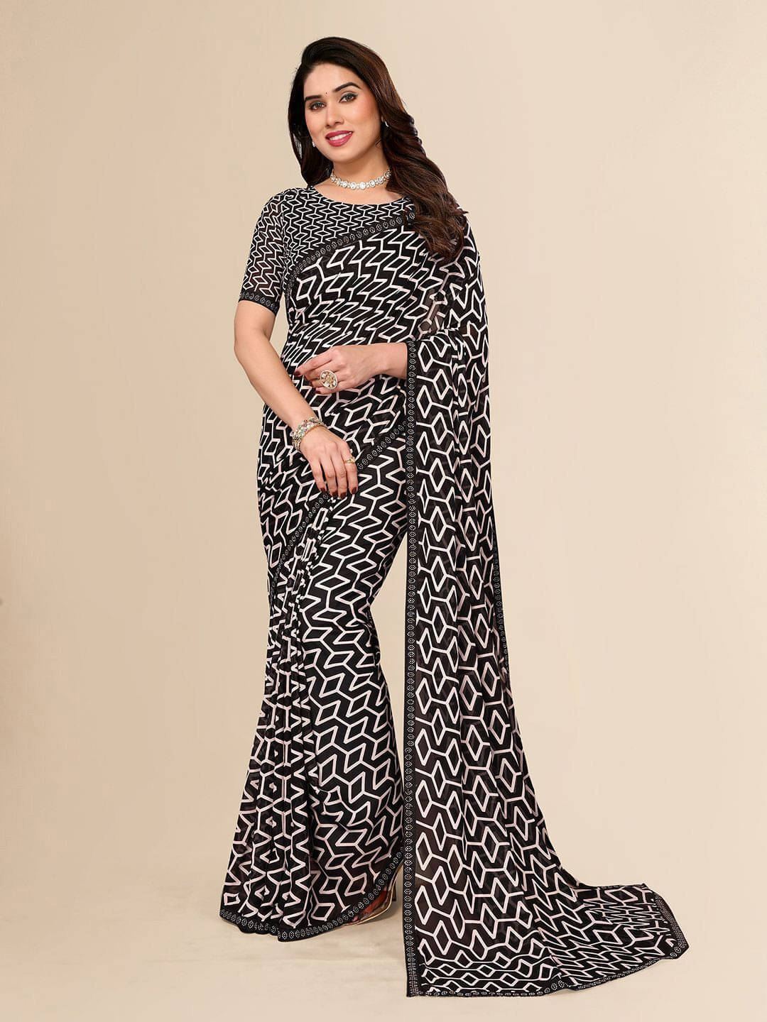     			ANAND SAREES Georgette Printed Regular Saree With Unstitched Blouse Piece ( Black )