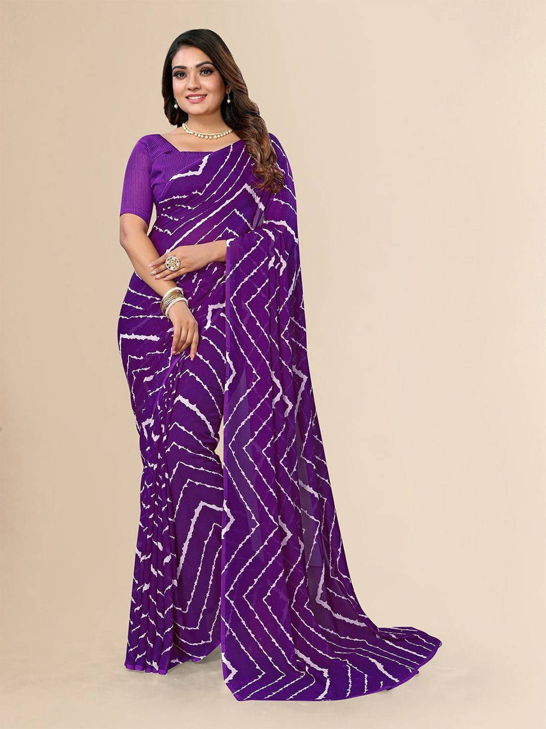 ANAND SAREES Georgette Printed Regular Saree With Unstitched Blouse Piece ( Purple ) ANAND SAREES Georgette Printed Regular Saree With Unstitched Blouse Piece ( Purple )