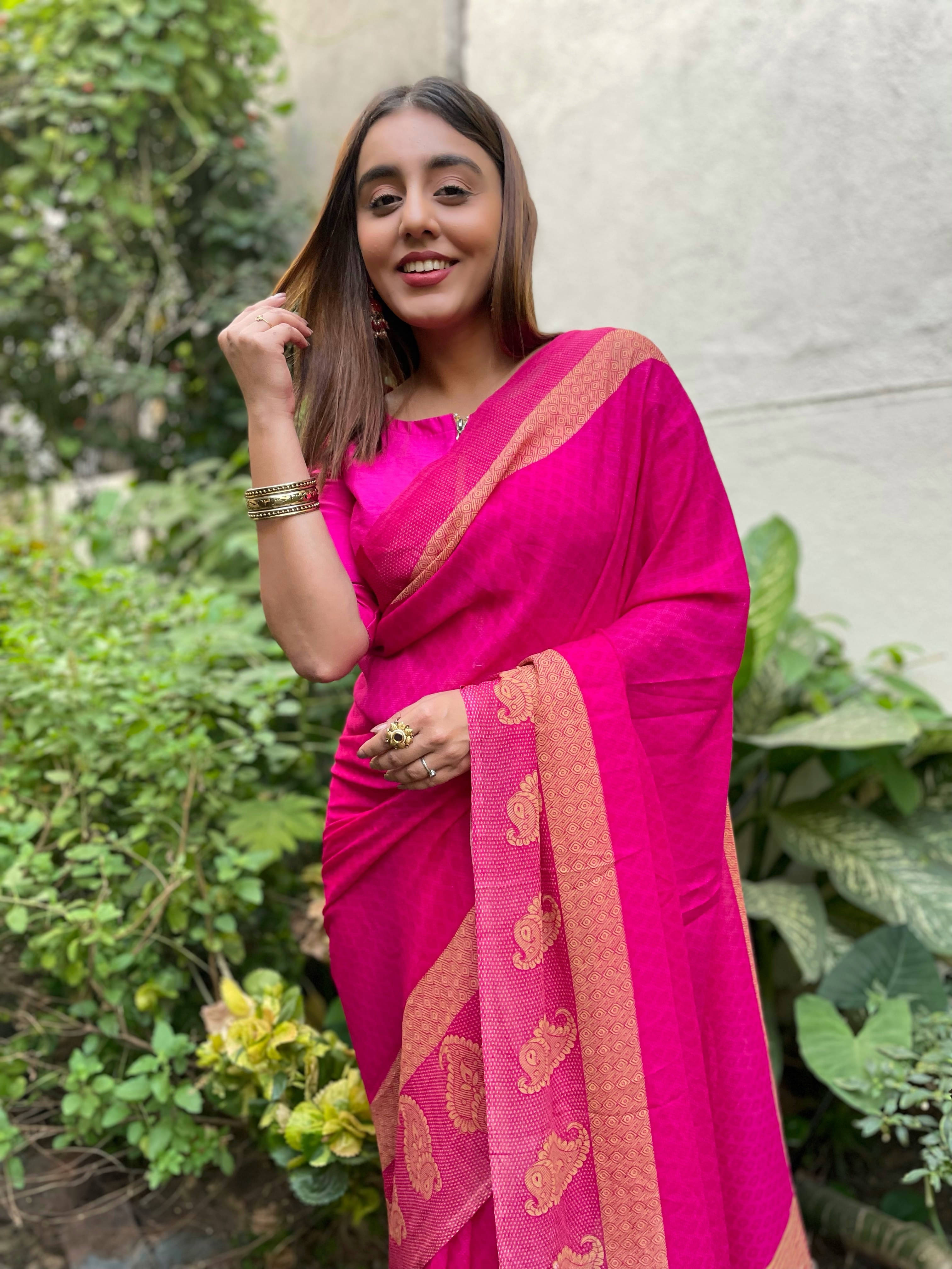 ANAND SAREES Georgette Printed Regular Saree With Unstitched Blouse Piece ( Purple ) ANAND SAREES Georgette Printed Regular Saree With Unstitched Blouse Piece ( Purple )