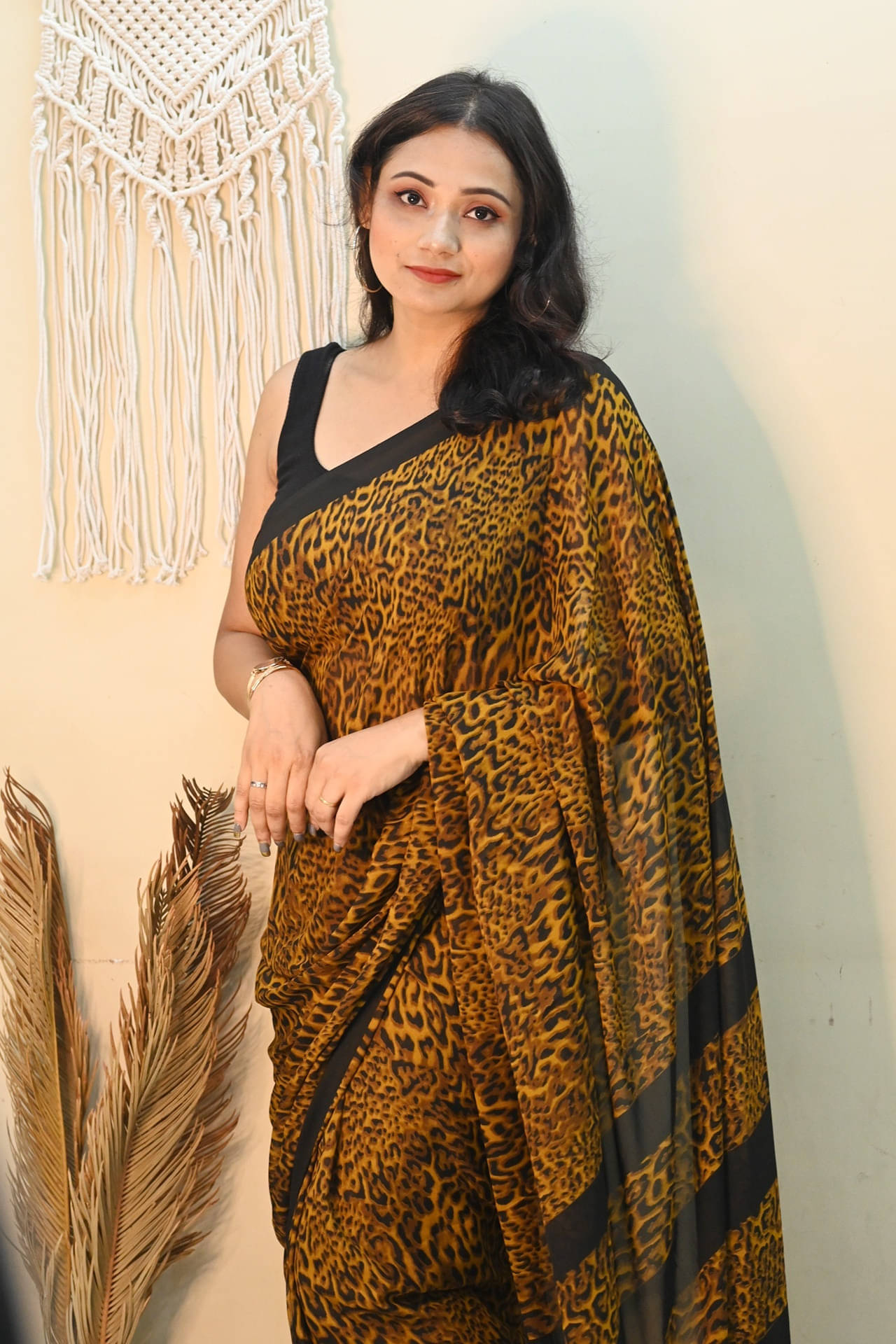ANAND SAREES Georgette Printed Regular Saree With Unstitched Blouse Piece ( Multicolor ) ANAND SAREES Georgette Printed Regular Saree With Unstitched Blouse Piece ( Multicolor )
