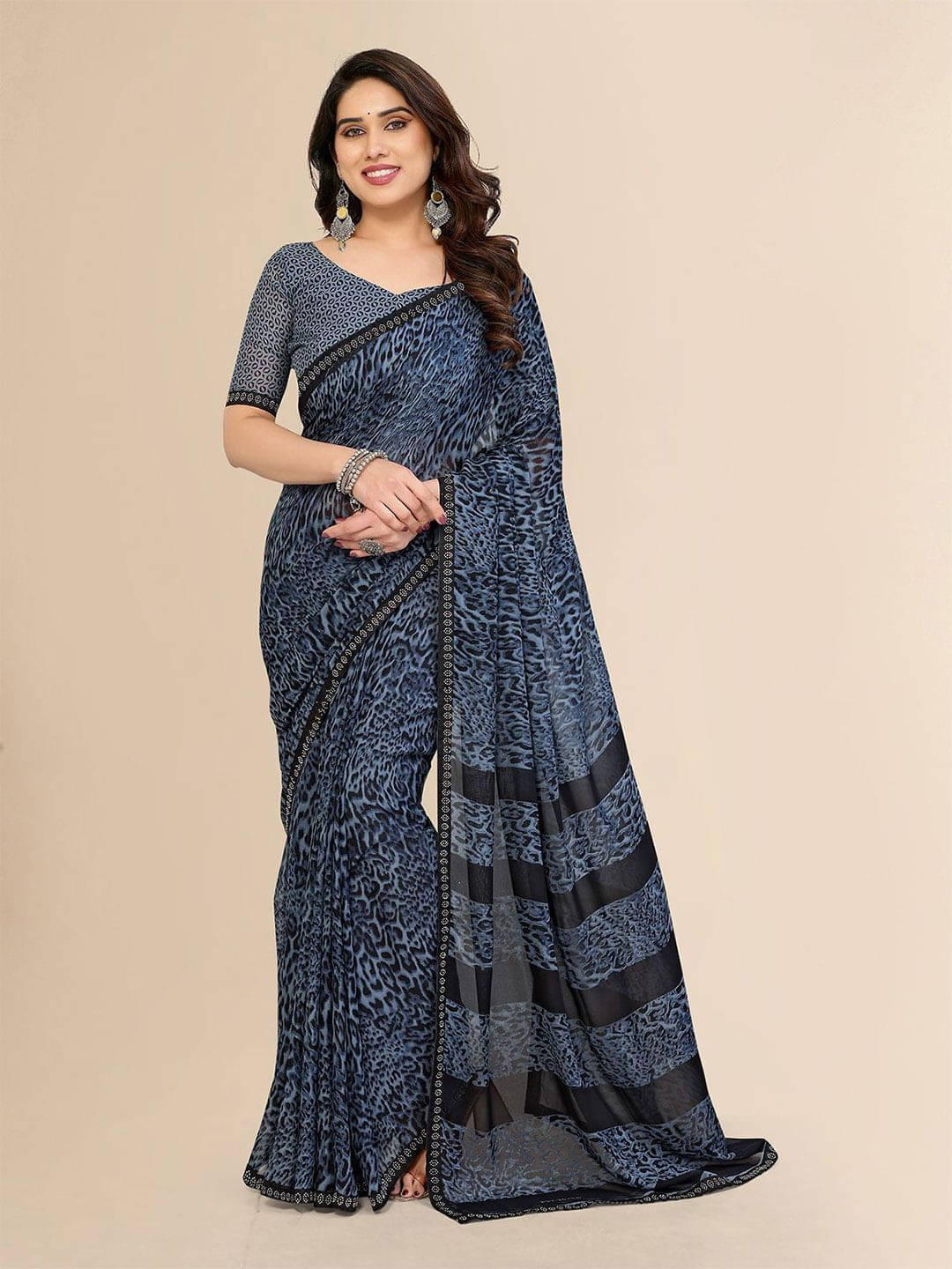 ANAND SAREES Georgette Printed Regular Saree With Unstitched Blouse Piece ( Blue ) ANAND SAREES Georgette Printed Regular Saree With Unstitched Blouse Piece ( Blue )