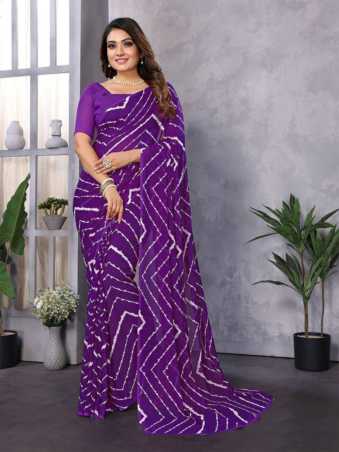 ANAND SAREES Georgette Printed Regular Saree With Unstitched Blouse Piece ( Purple ) ANAND SAREES Georgette Printed Regular Saree With Unstitched Blouse Piece ( Purple )