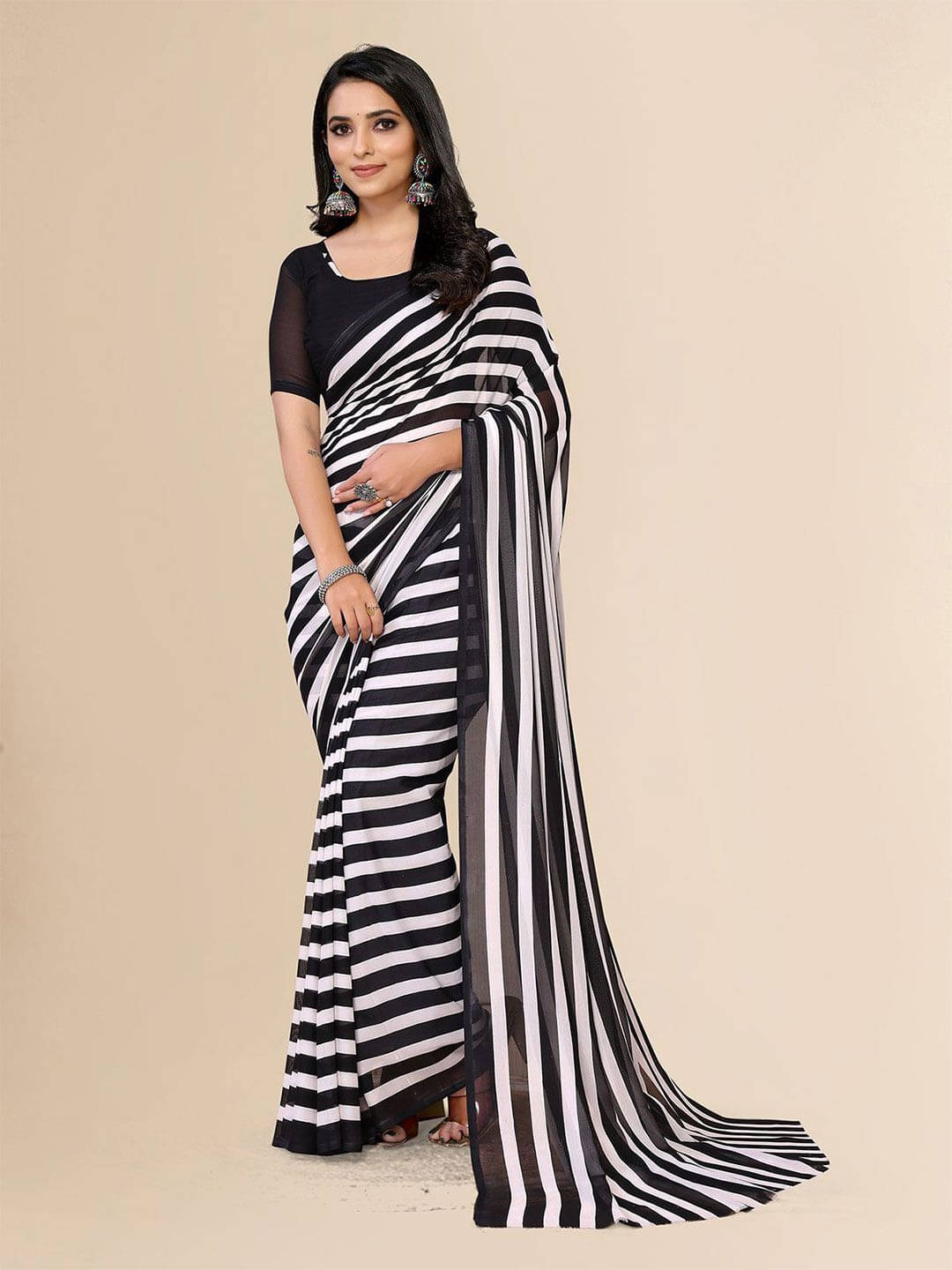     			ANAND SAREES Georgette Printed Regular Saree With Unstitched Blouse Piece ( Black )