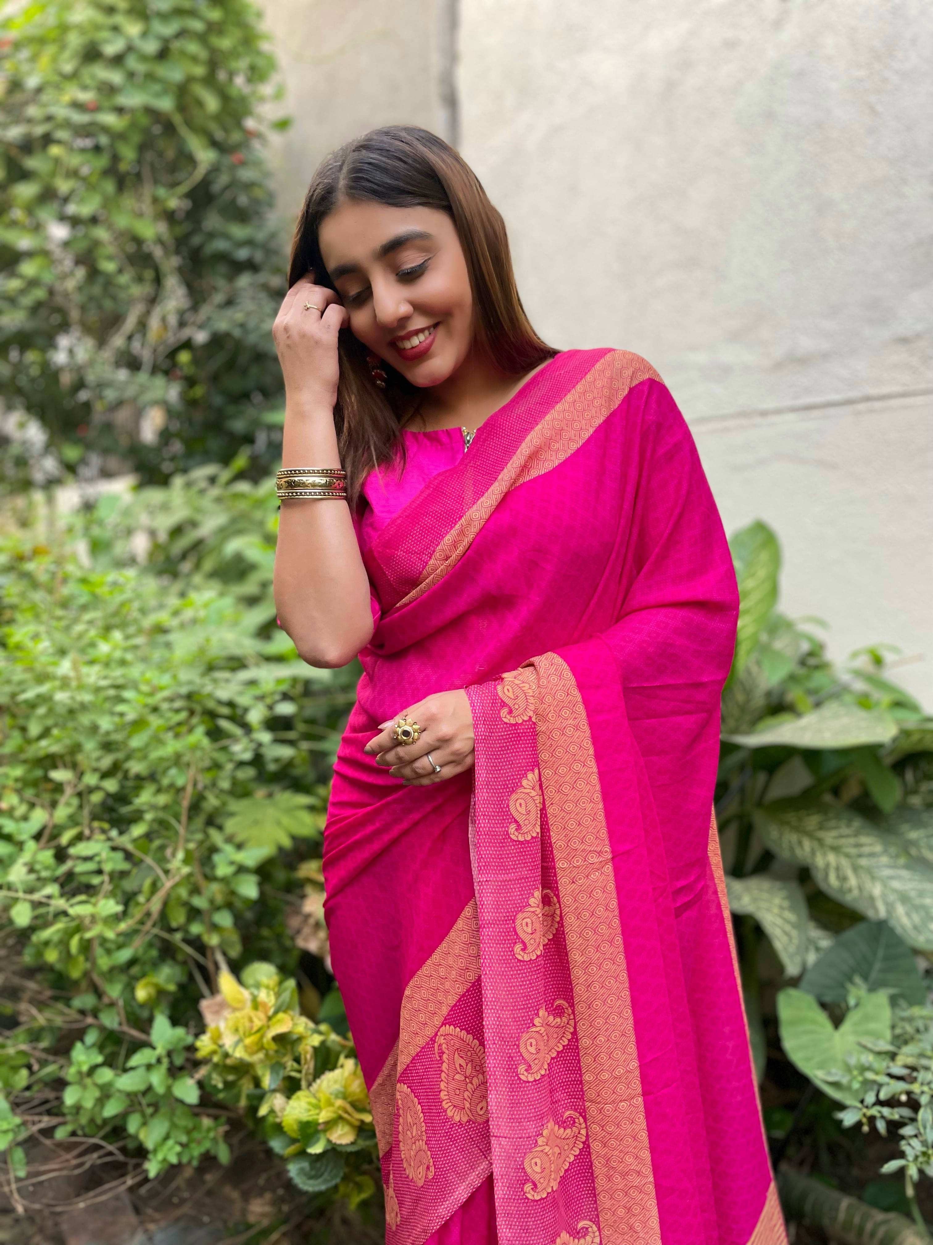 ANAND SAREES Georgette Printed Regular Saree With Unstitched Blouse Piece ( Purple ) ANAND SAREES Georgette Printed Regular Saree With Unstitched Blouse Piece ( Purple )