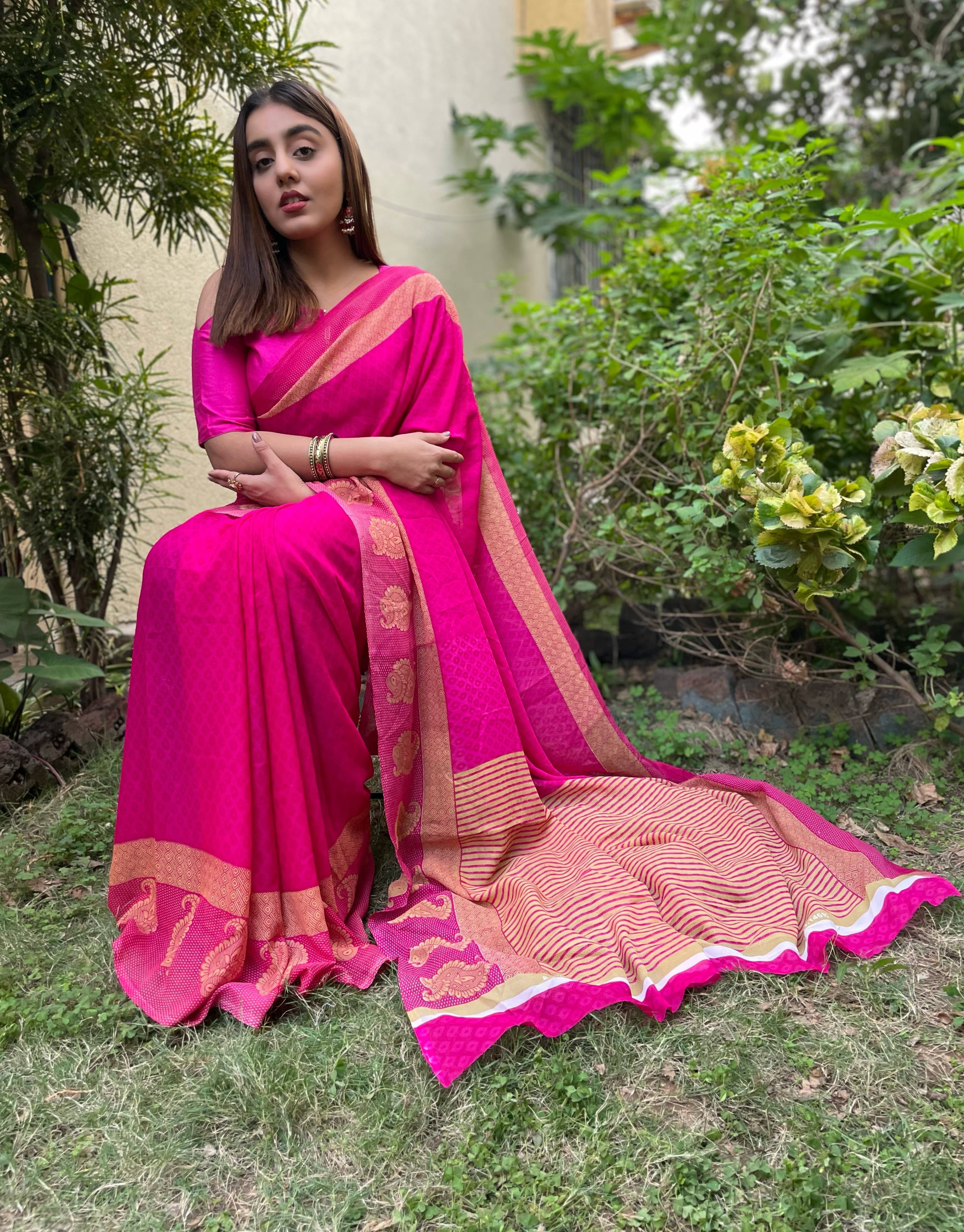 ANAND SAREES Georgette Printed Regular Saree With Unstitched Blouse Piece ( Pink ) ANAND SAREES Georgette Printed Regular Saree With Unstitched Blouse Piece ( Pink )