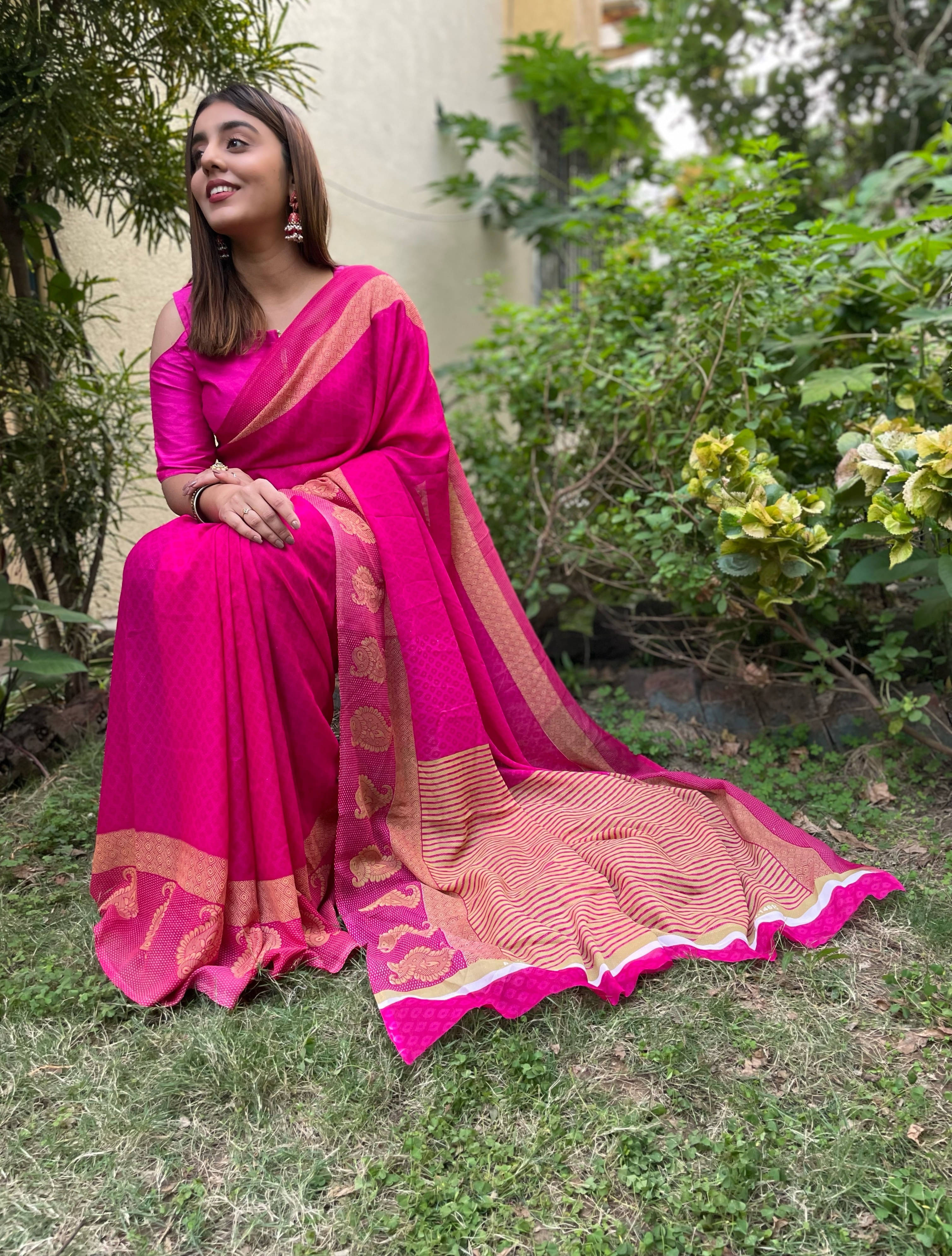 ANAND SAREES Georgette Printed Regular Saree With Unstitched Blouse Piece ( Purple ) ANAND SAREES Georgette Printed Regular Saree With Unstitched Blouse Piece ( Purple )