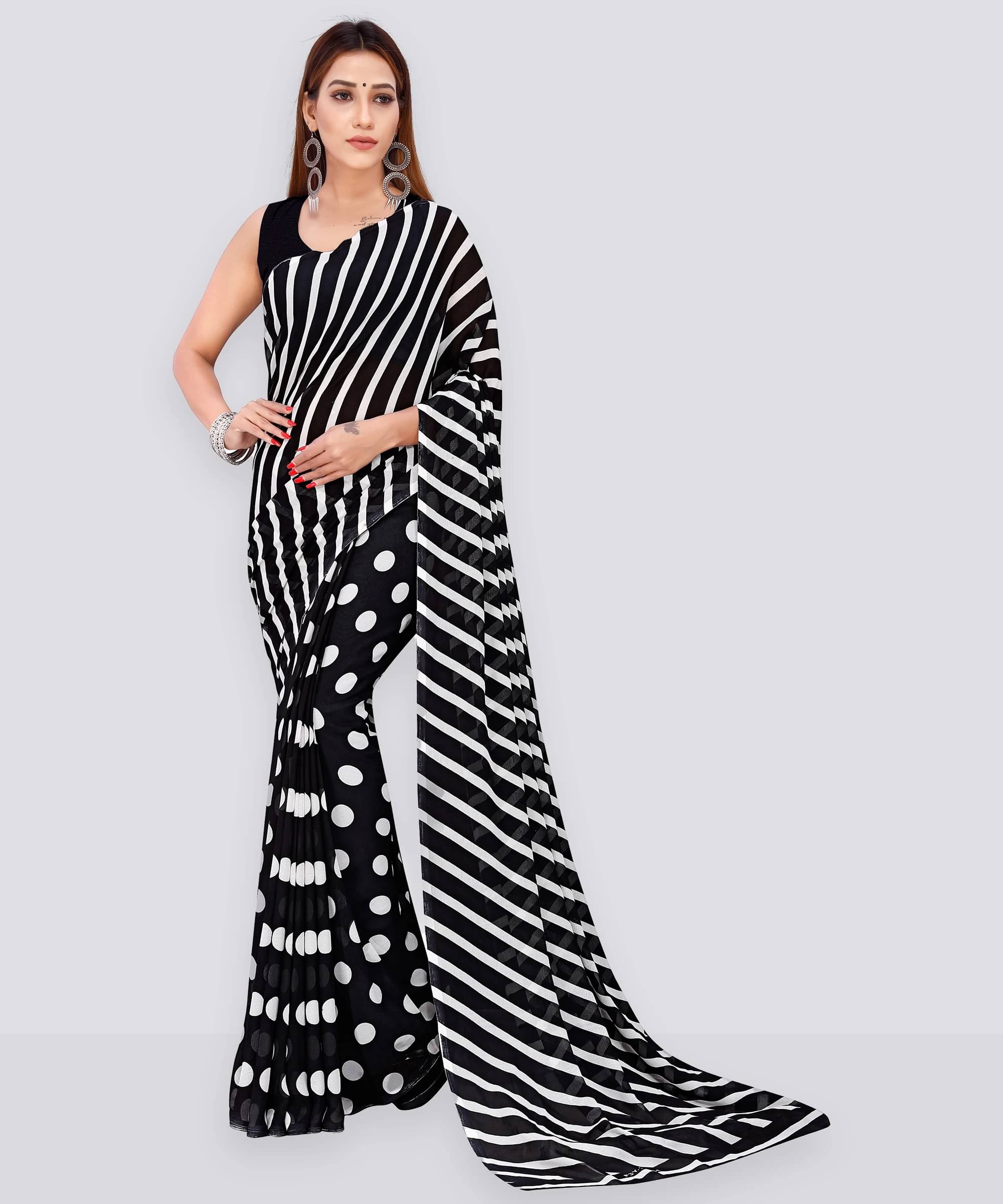 ANAND SAREES Georgette Printed Regular Saree With Unstitched Blouse Piece ( Black ) ANAND SAREES Georgette Printed Regular Saree With Unstitched Blouse Piece ( Black )