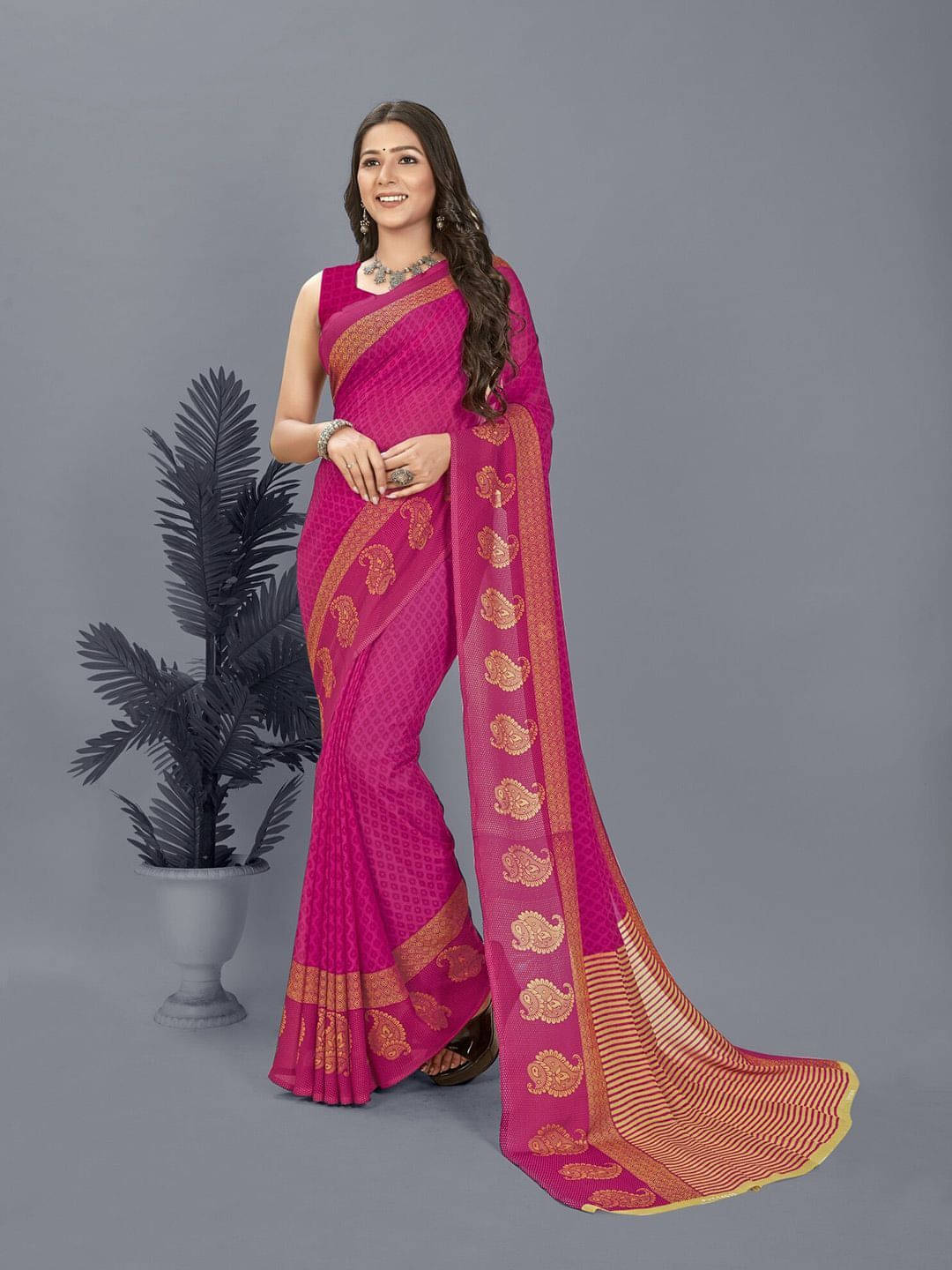 ANAND SAREES Georgette Printed Regular Saree With Unstitched Blouse Piece ( Pink ) ANAND SAREES Georgette Printed Regular Saree With Unstitched Blouse Piece ( Pink )