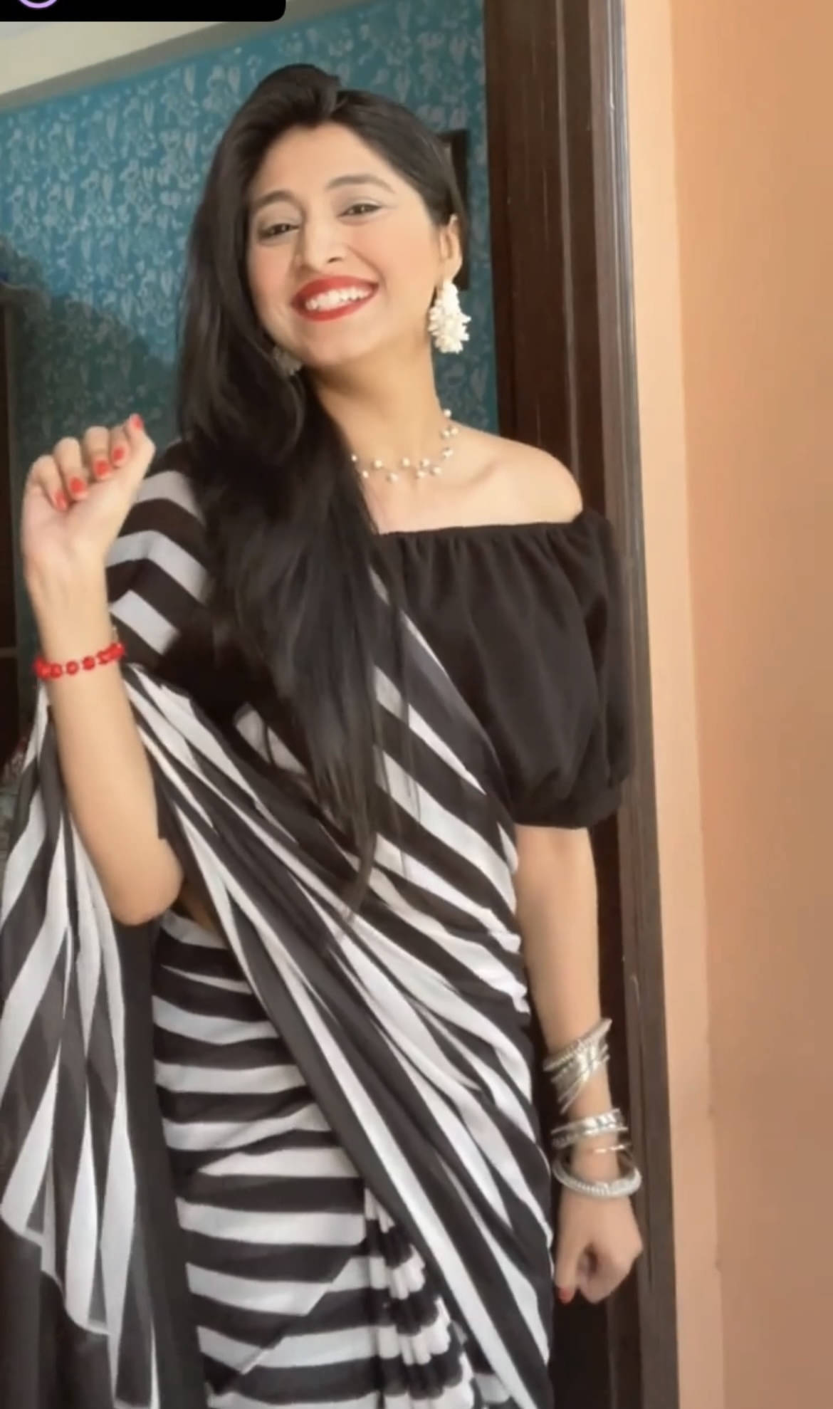 ANAND SAREES Georgette Striped Regular Saree With Unstitched Blouse Piece ( Multicolor ) ANAND SAREES Georgette Striped Regular Saree With Unstitched Blouse Piece ( Multicolor )