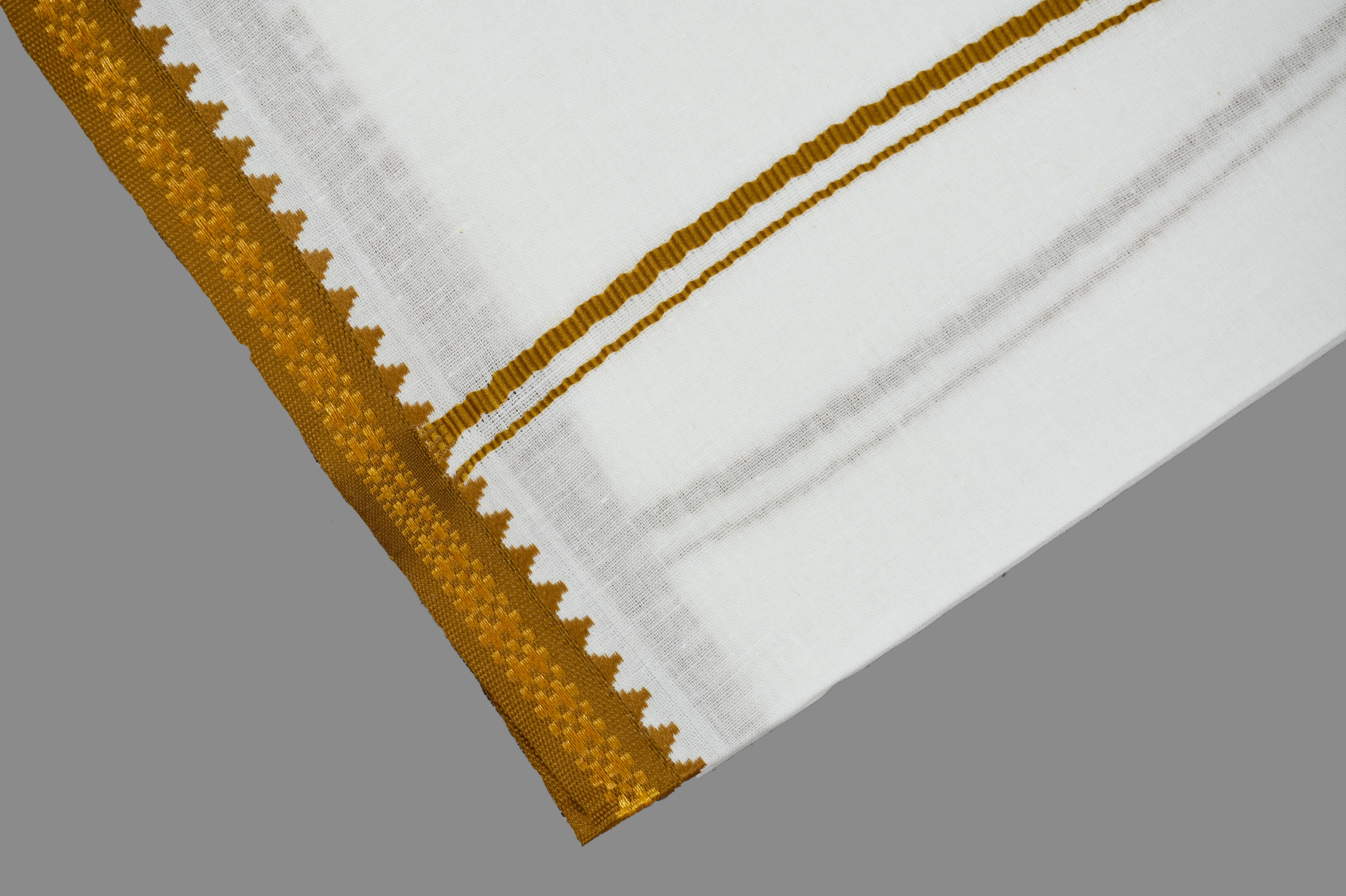     			Akeshavam Pack of 1 Cotton Below 300 -GSM Bath Towel ( Multicolor )