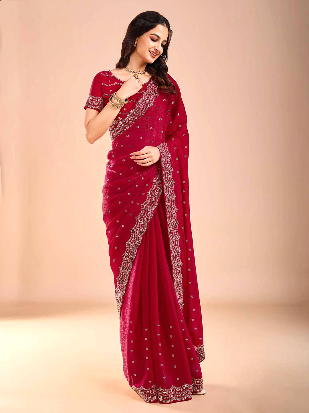     			Avenue Creation Silk Blend Applique Regular Saree With Unstitched Blouse Piece ( Rani )