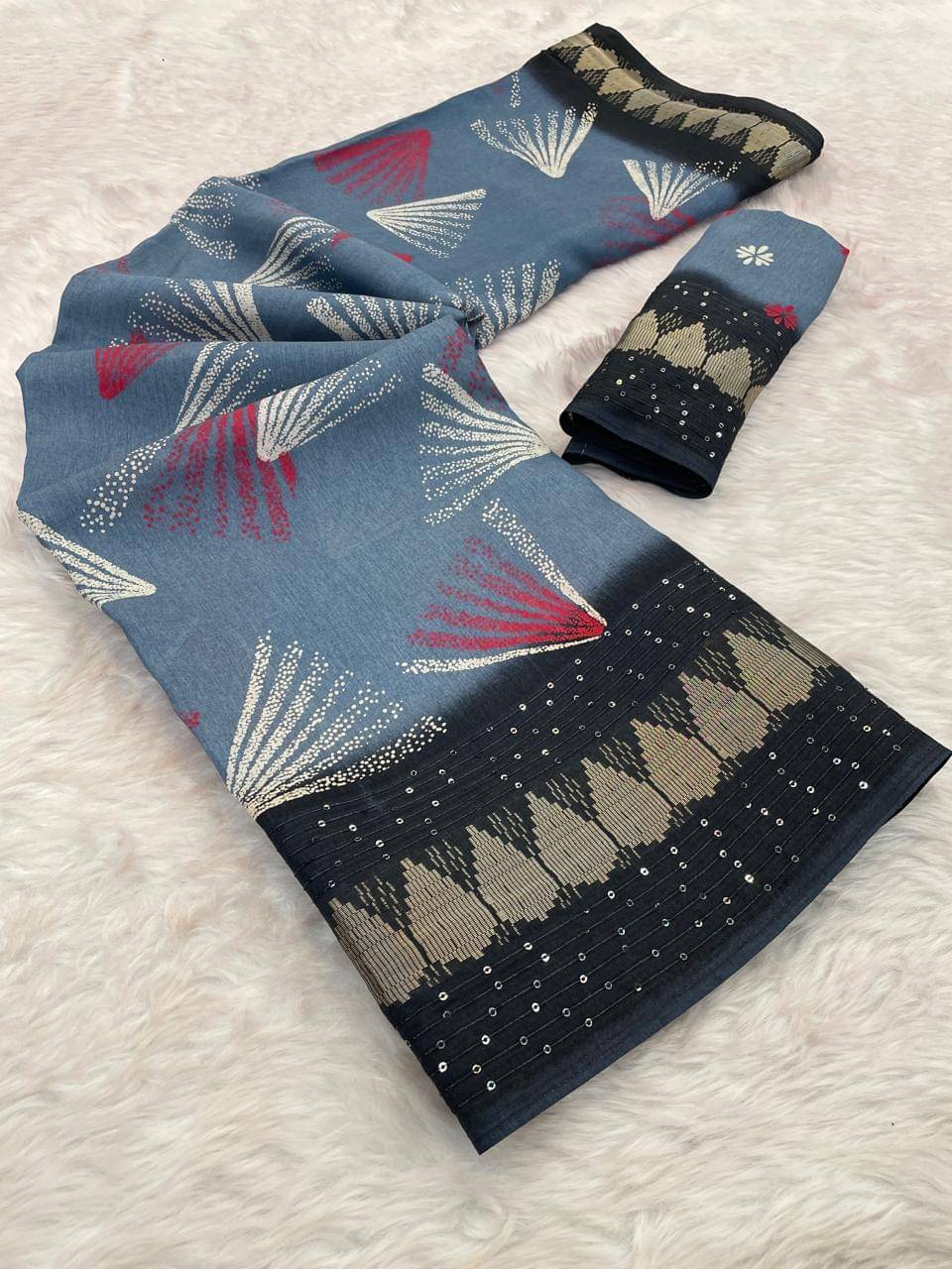 Bhuwal Fashion Art Silk Printed Ilkal Saree With Unstitched Blouse Piece ( Grey ) Bhuwal Fashion Art Silk Printed Ilkal Saree With Unstitched Blouse Piece ( Grey )