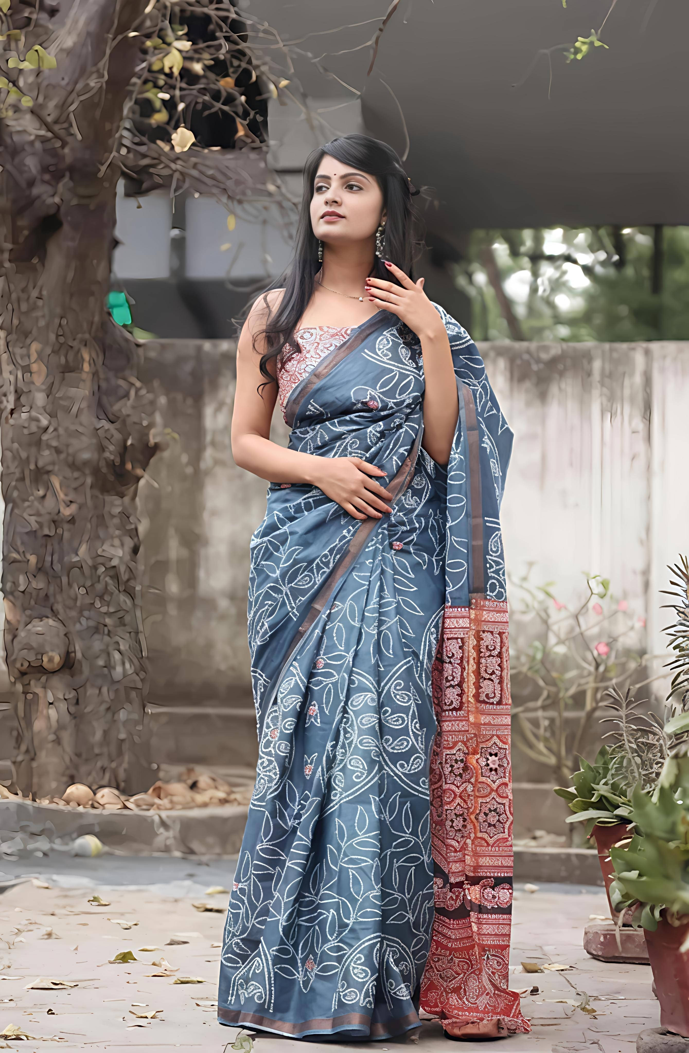 Grubstaker Cotton Blend Printed Regular Saree With Unstitched Blouse Piece ( Grey ) Grubstaker Cotton Blend Printed Regular Saree With Unstitched Blouse Piece ( Grey )