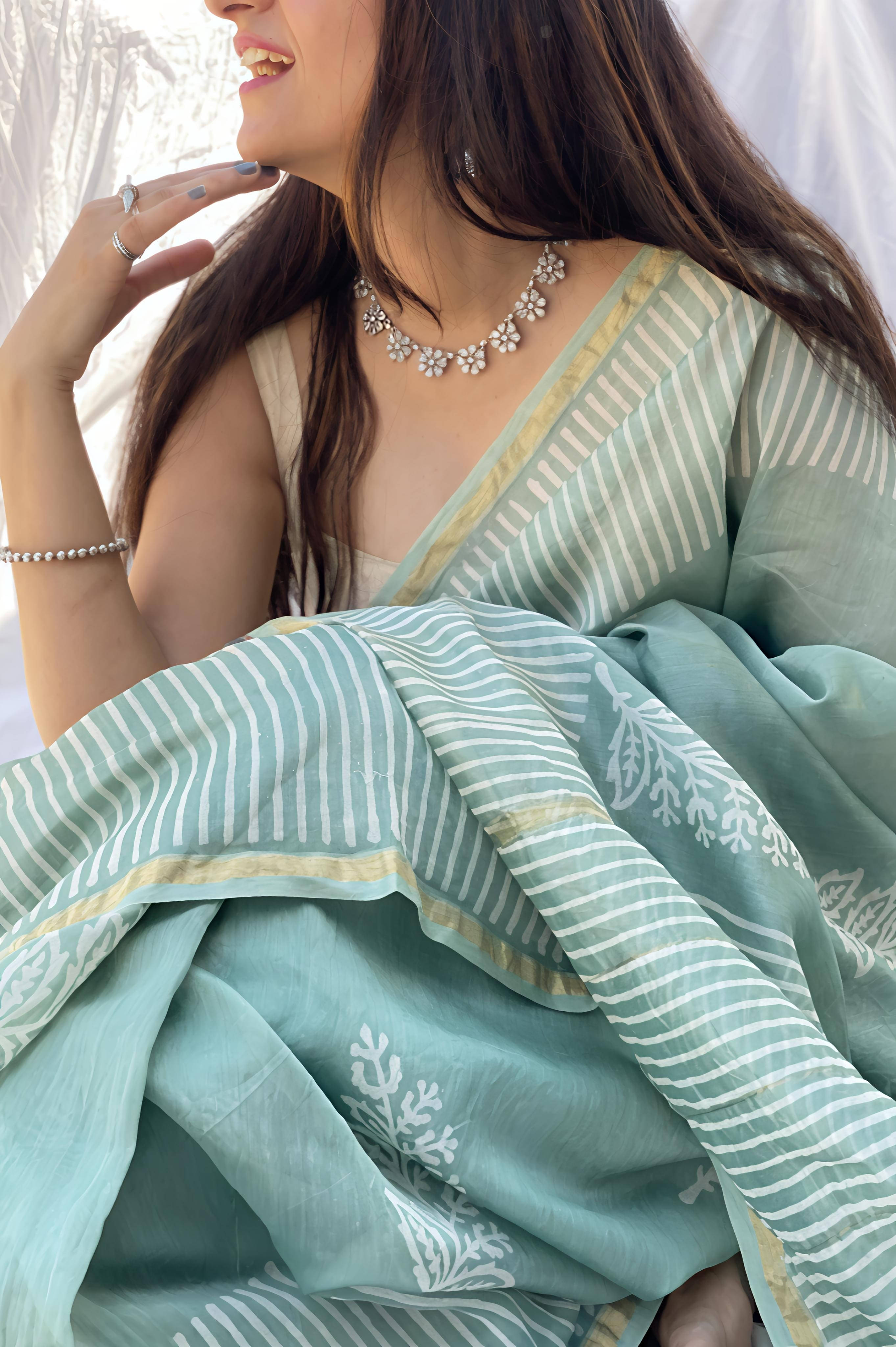     			Grubstaker Cotton Blend Printed Regular Saree With Unstitched Blouse Piece ( Light Blue )