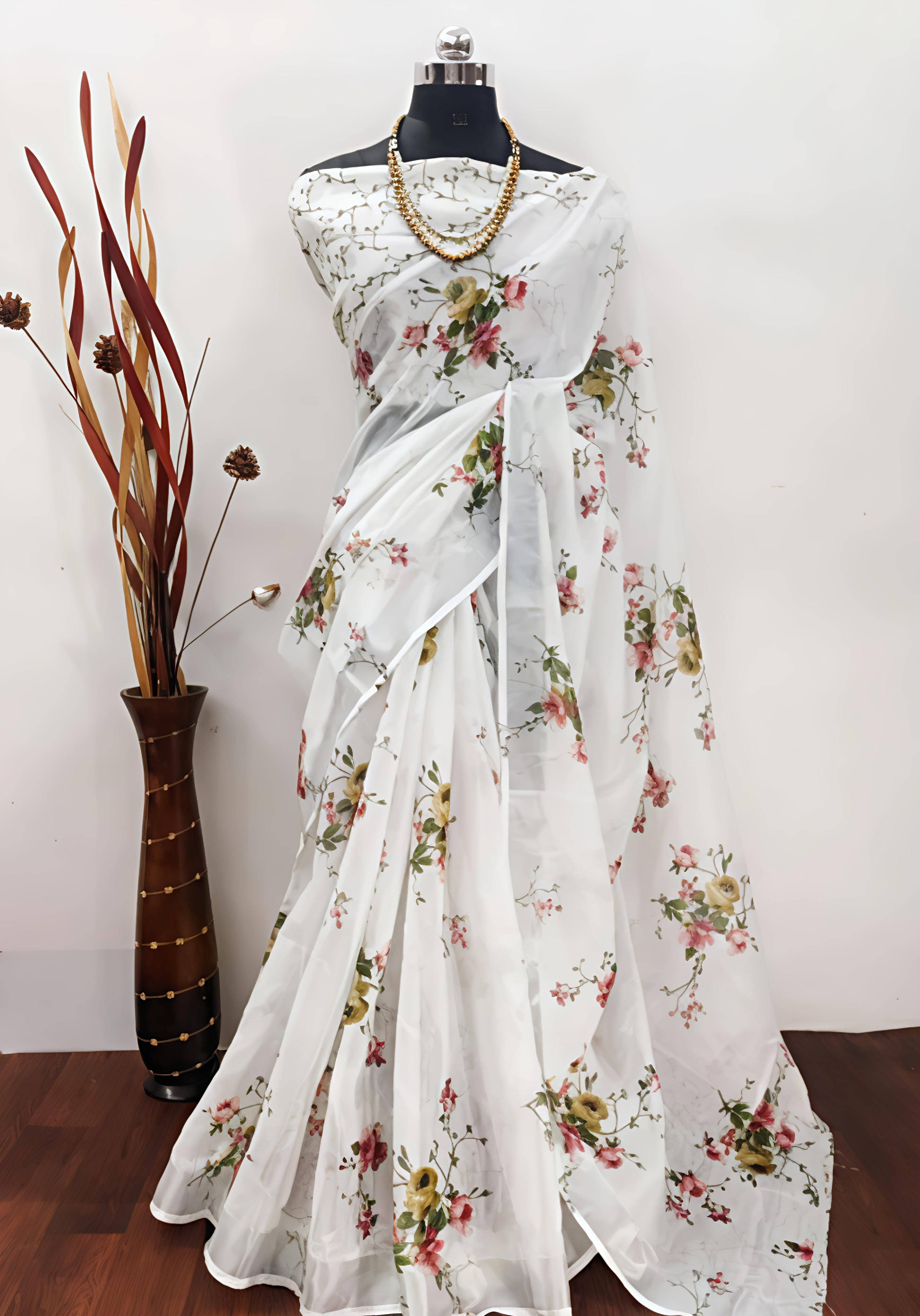 Grubstaker Cotton Blend Printed Regular Saree With Unstitched Blouse Piece ( White ) Grubstaker Cotton Blend Printed Regular Saree With Unstitched Blouse Piece ( White )