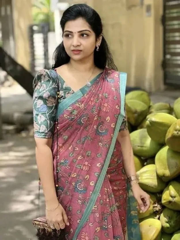 Grubstaker Cotton Blend Printed Regular Saree With Unstitched Blouse Piece ( Multicolor ) Grubstaker Cotton Blend Printed Regular Saree With Unstitched Blouse Piece ( Multicolor )